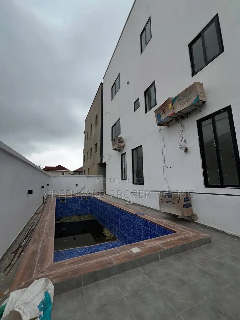 4bdrm Duplex in Ogbojo, East Legon for sale in East Legon