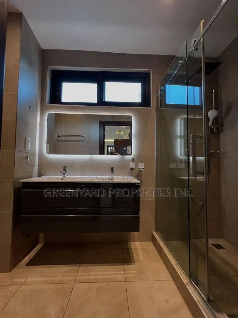 4bdrm Townhouse / Terrace in Lagos Avenue, East Legon for rent in East Legon