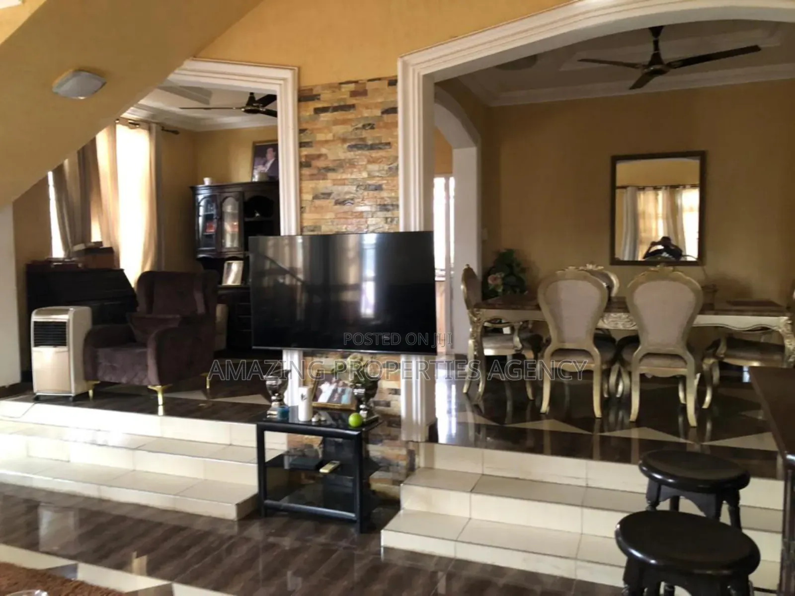 5bdrm House in Nyaniba Estate for sale in Nyaniba Estate