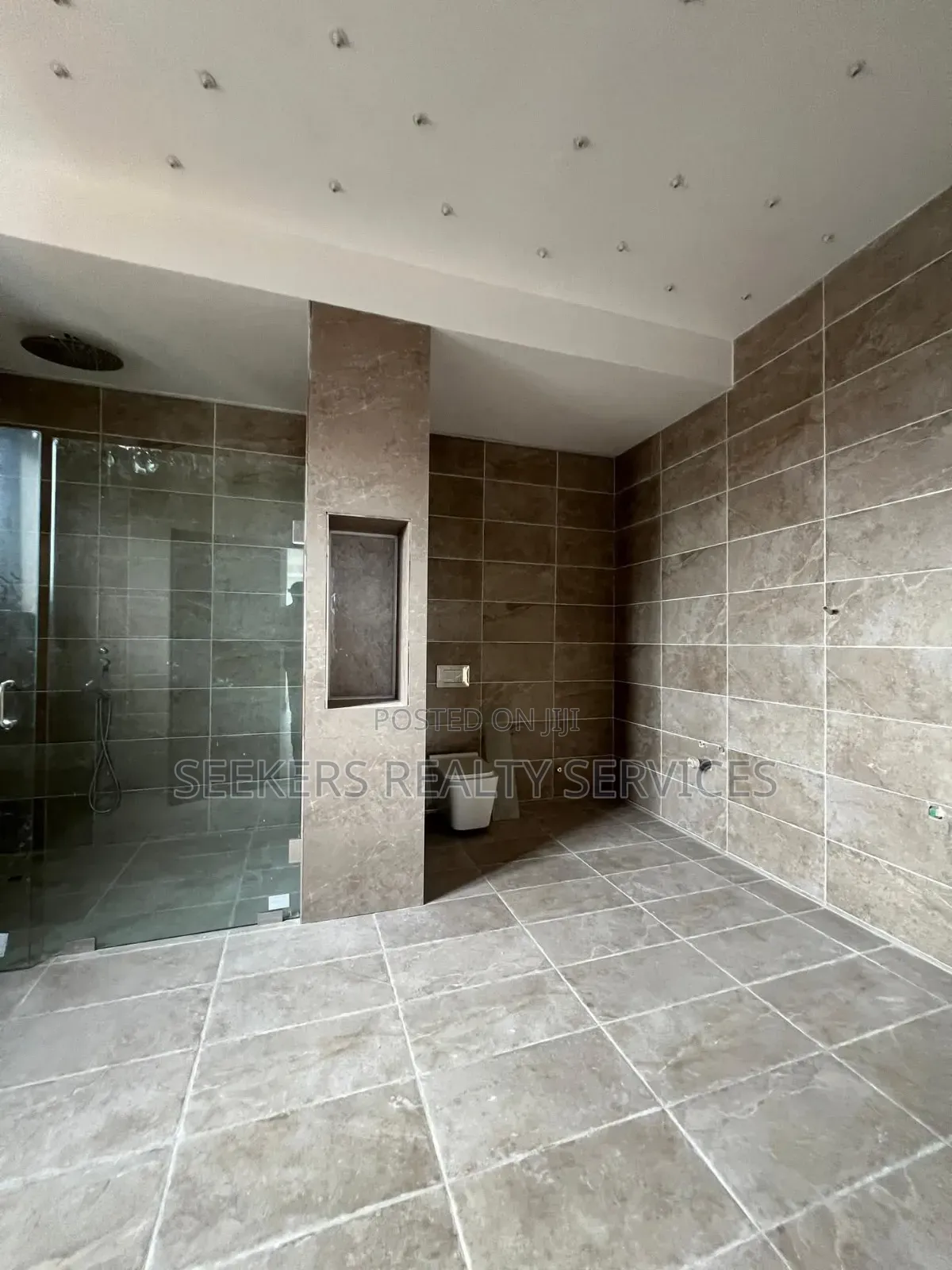 4bdrm House in Seekers Reao, East Legon for sale in East Legon