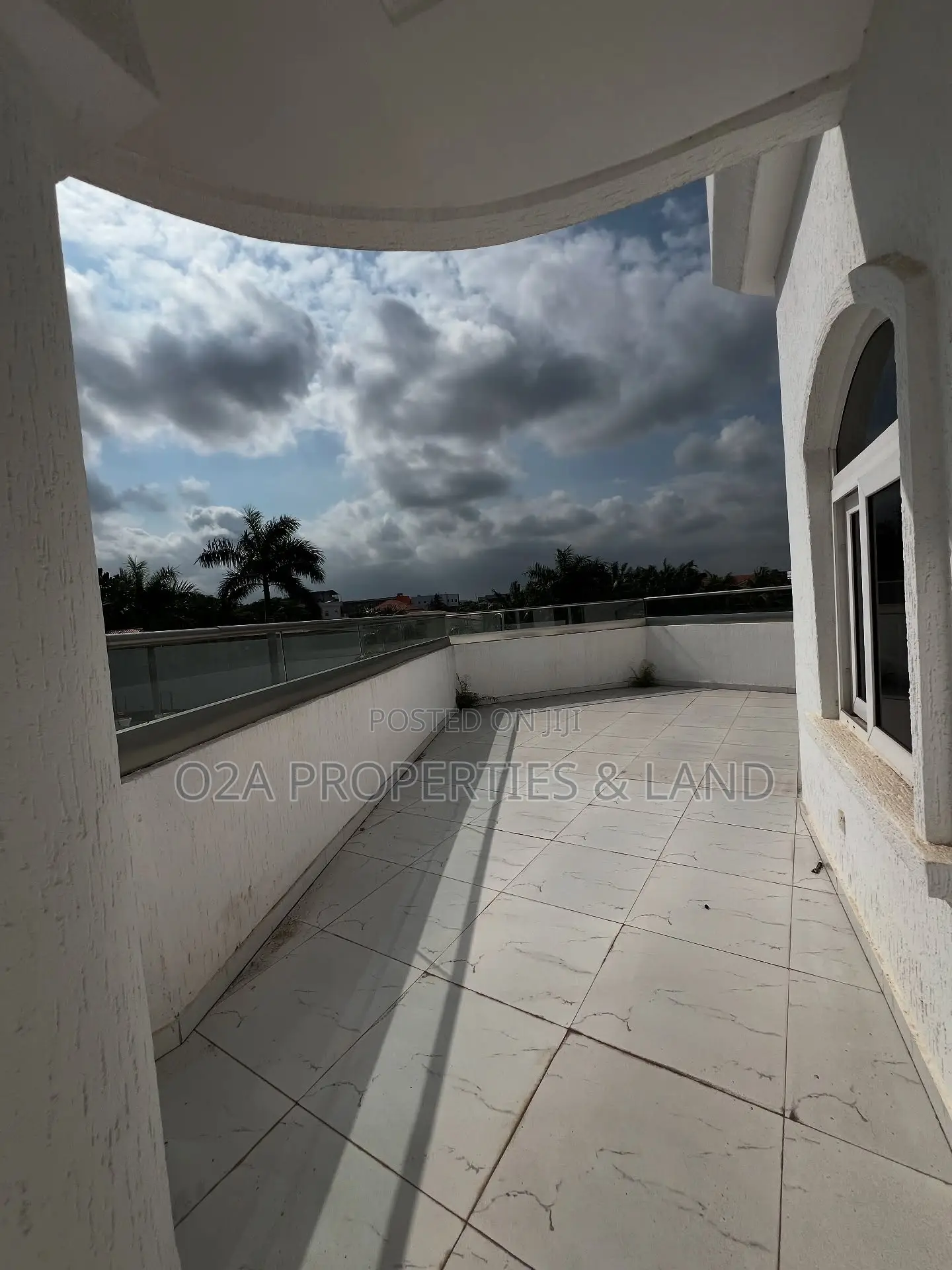 5bdrm House in East Legon, Bawaleshie for sale in Bawaleshie
