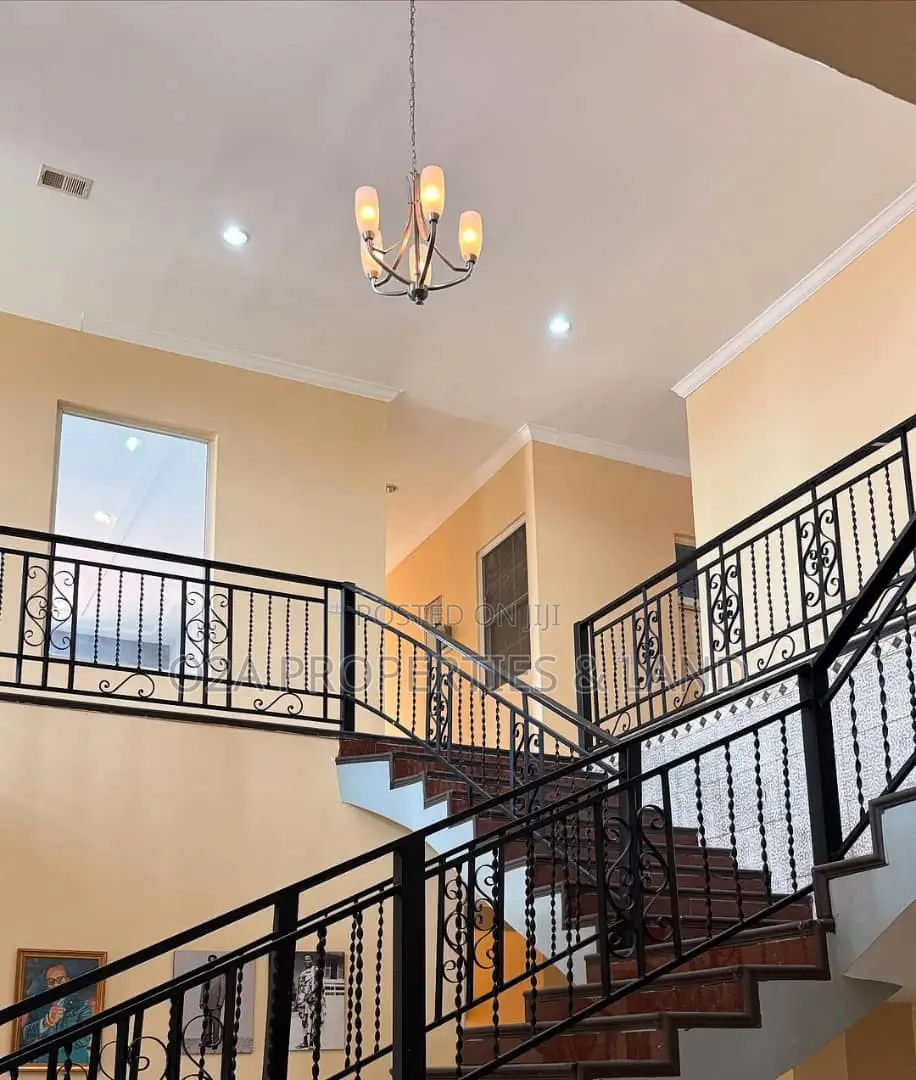 4bdrm House in Airport Hills. for sale in Airport Residential Area