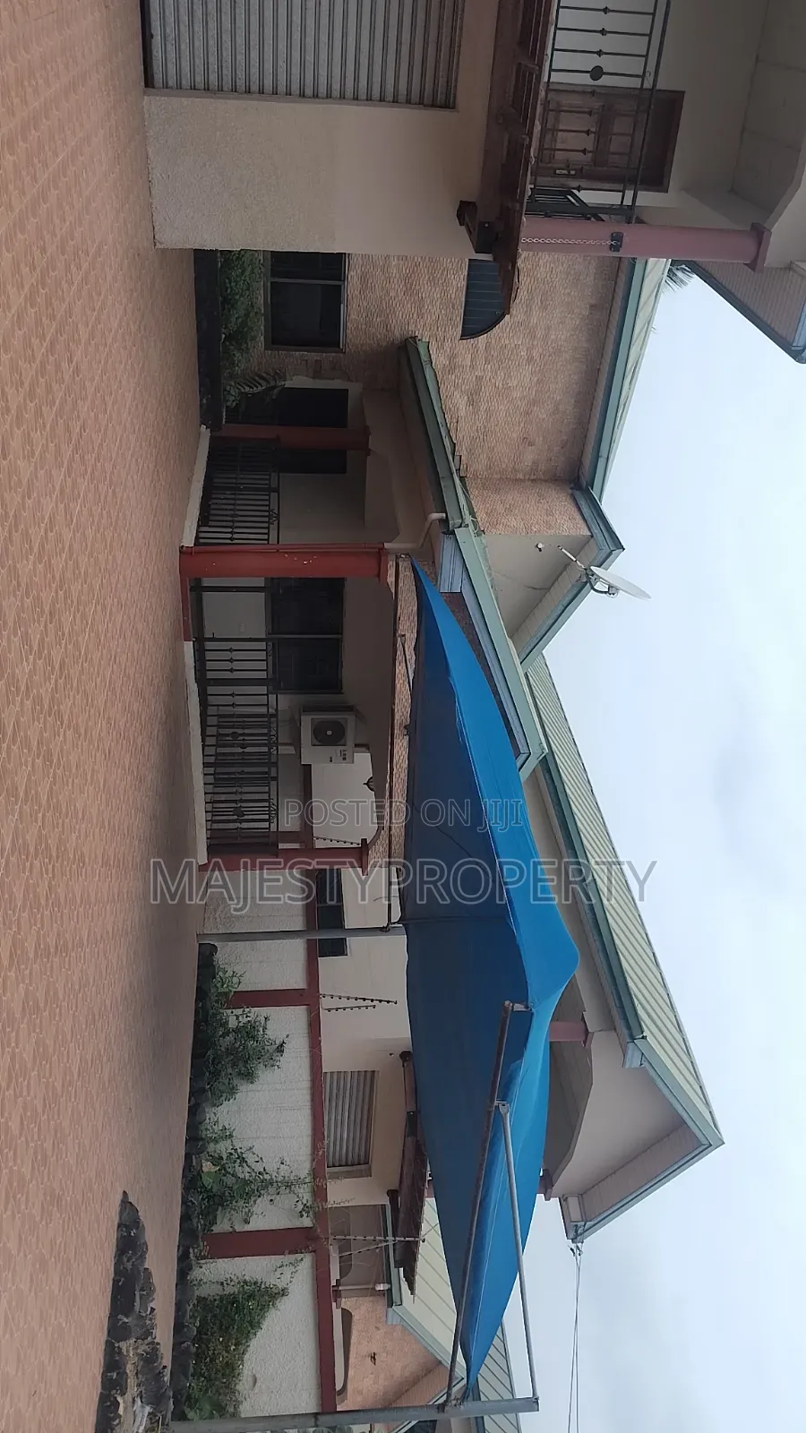 4bdrm House in Botwe, School Junction for rent in School Junction