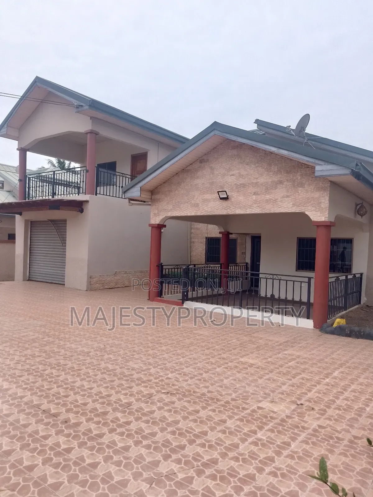 4bdrm House in Botwe, School Junction for rent in School Junction