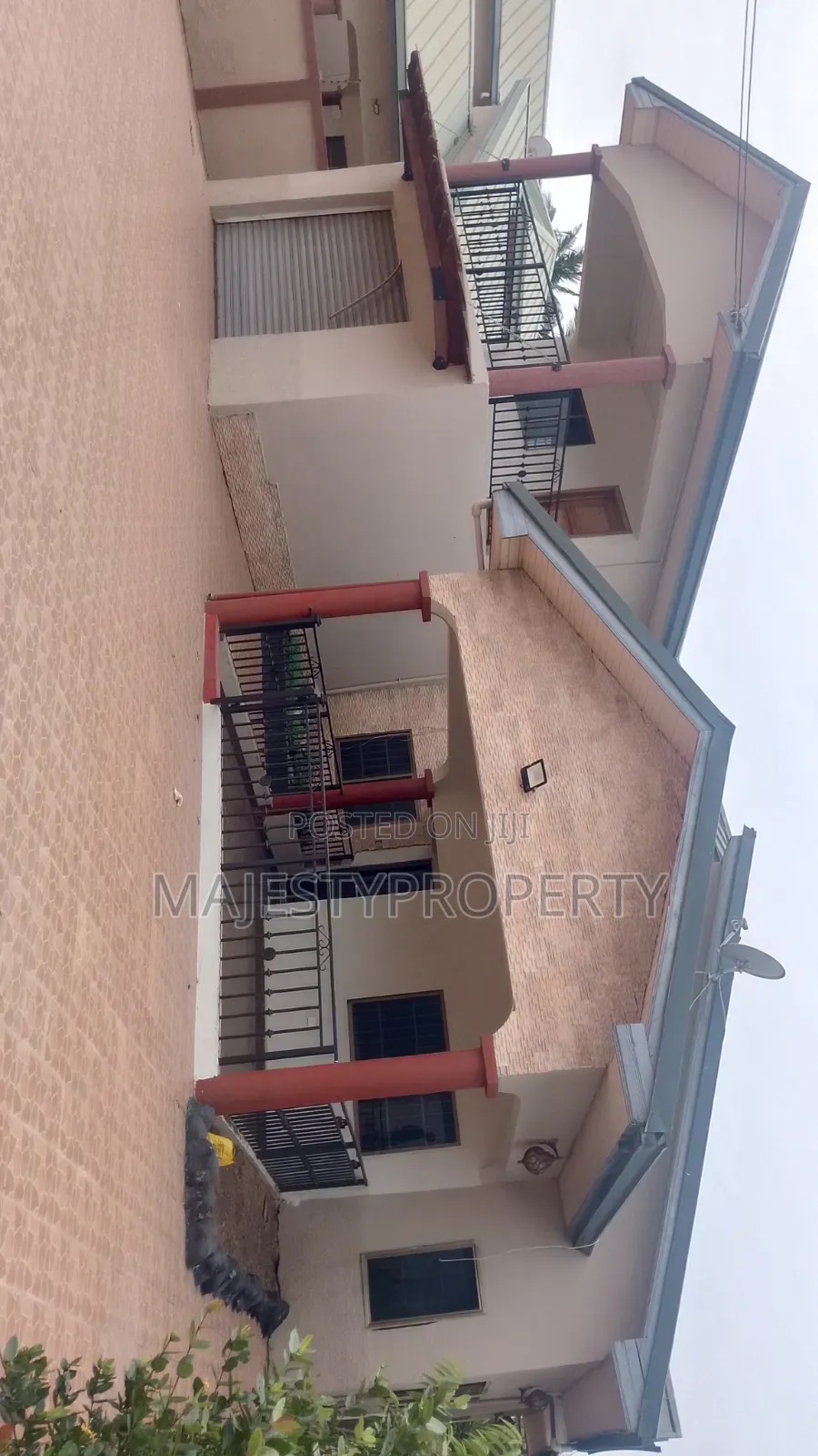 4bdrm House in Botwe, School Junction for rent in School Junction