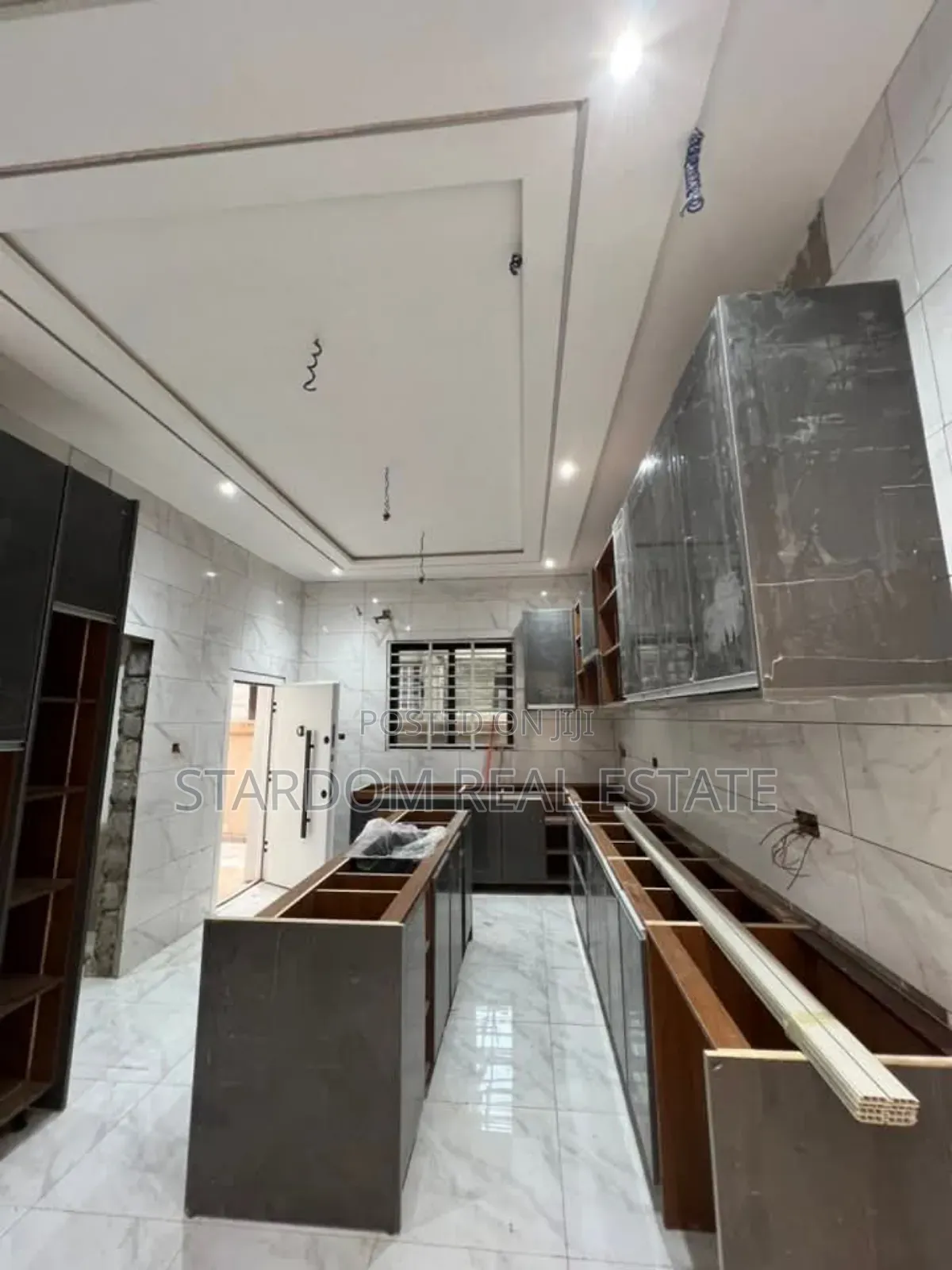 3bdrm Duplex in East Legon Hills for sale in East Legon