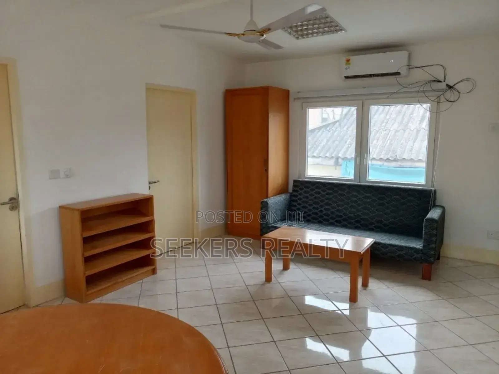 3rooms Office Space to Let in Osu