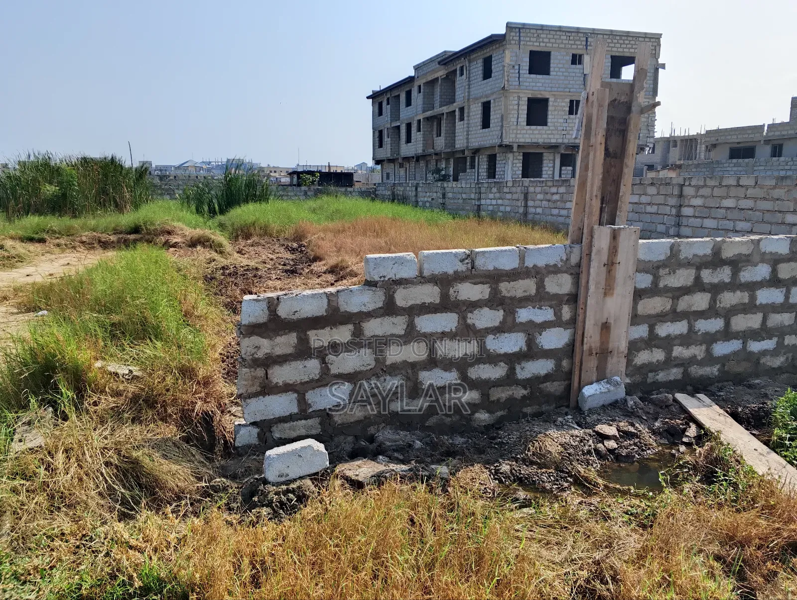 Half Plot for Sale Klagon Behind Comm12 Close to Lala's Kitchen Joint in Tema Metropolitan