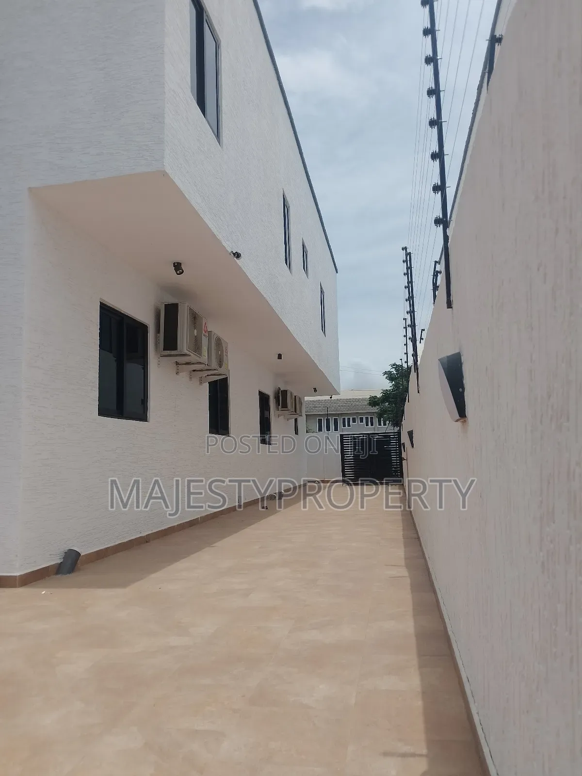 4bdrm Townhouse / Terrace in Spintex for rent in Spintex