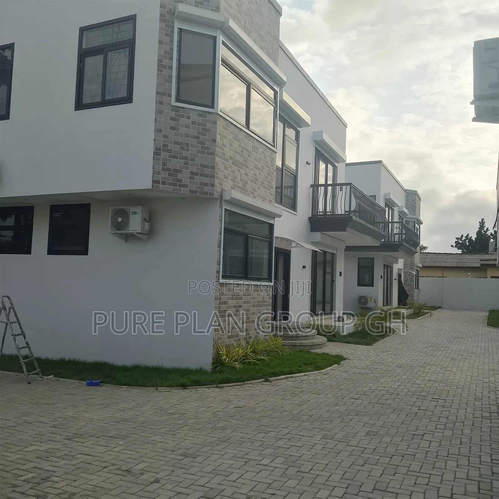 4bdrm Townhouse / Terrace in East Legon, A&C Mall Area for rent in A&C Mall Area