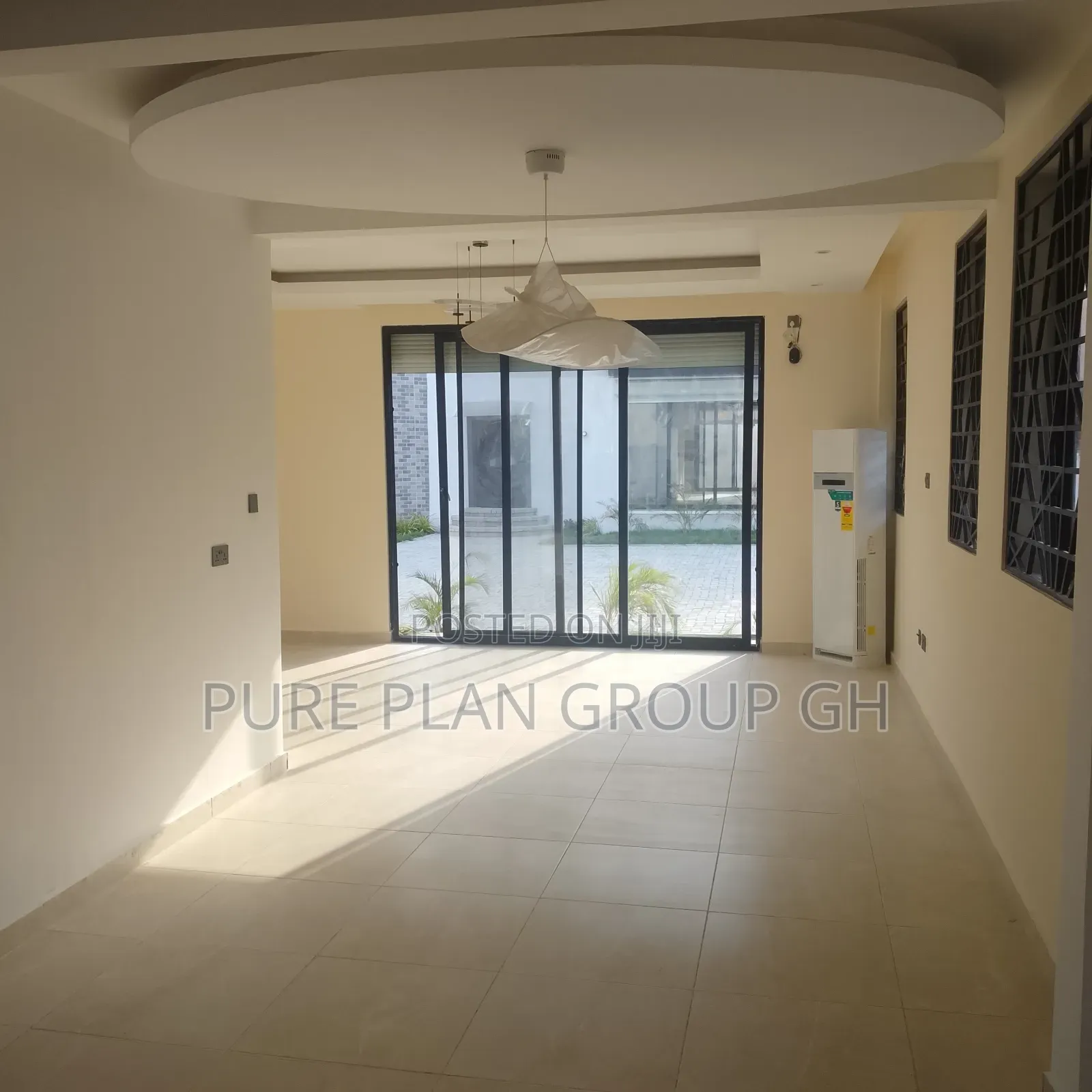4bdrm Townhouse / Terrace in East Legon, A&C Mall Area for rent in A&C Mall Area