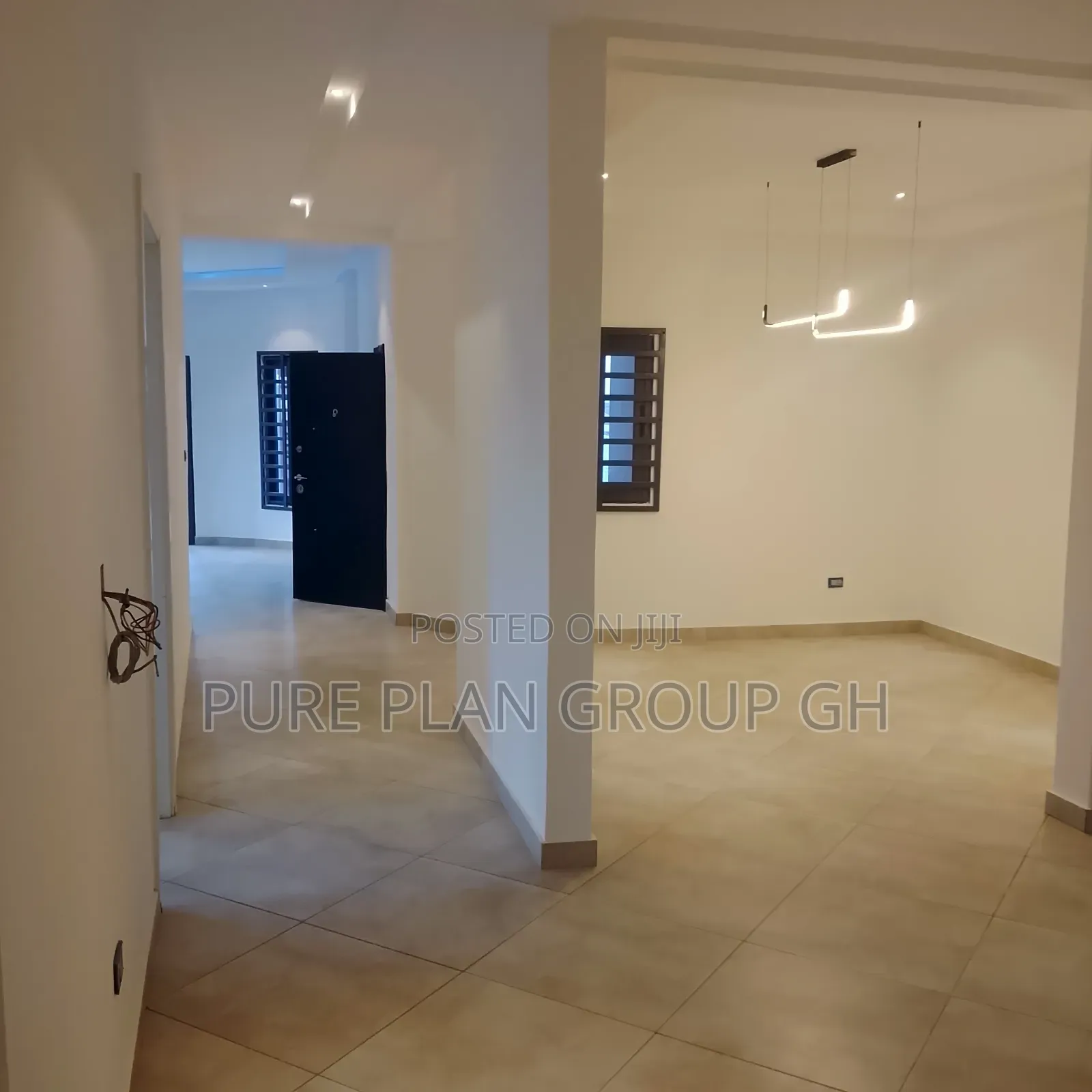 Furnished 2bdrm Block of Flats in East Legon, A&C Mall Area for sale in A&C Mall Area
