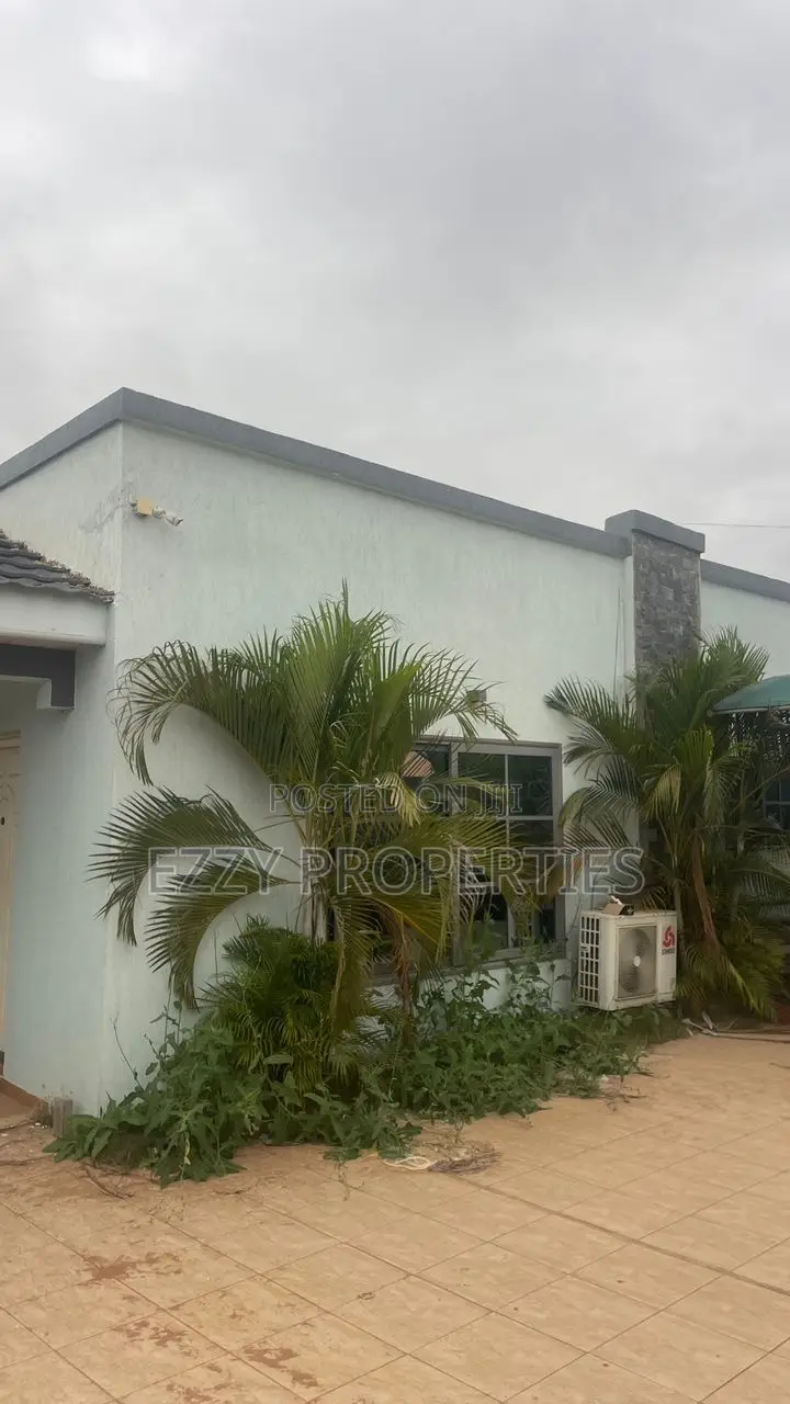 3bdrm Apartment in Lakeside Community 5, Ashaley Botwe for rent in Ashaley Botwe