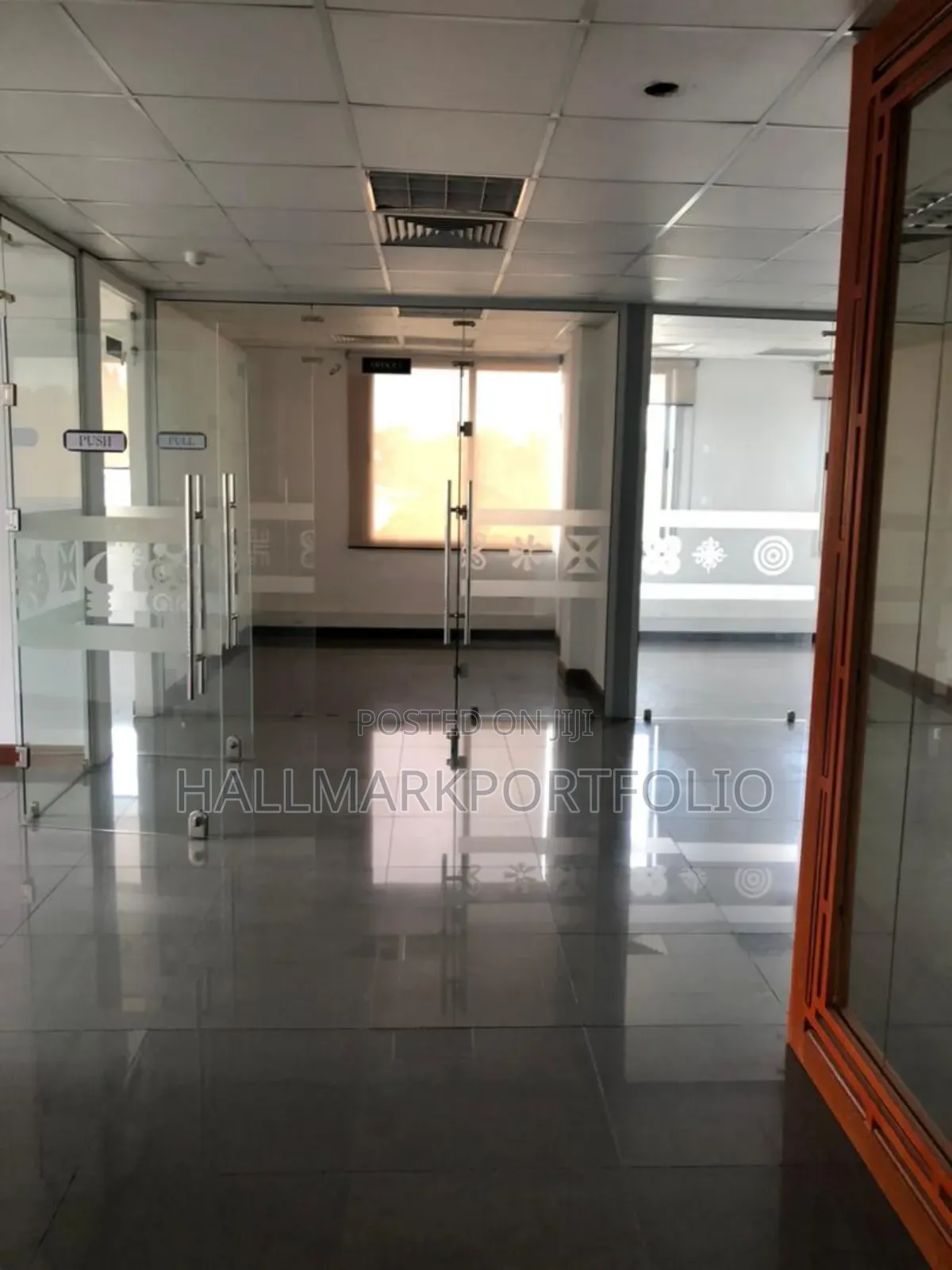 Office Space at Cantonment 200 Square Meters in Cantonments