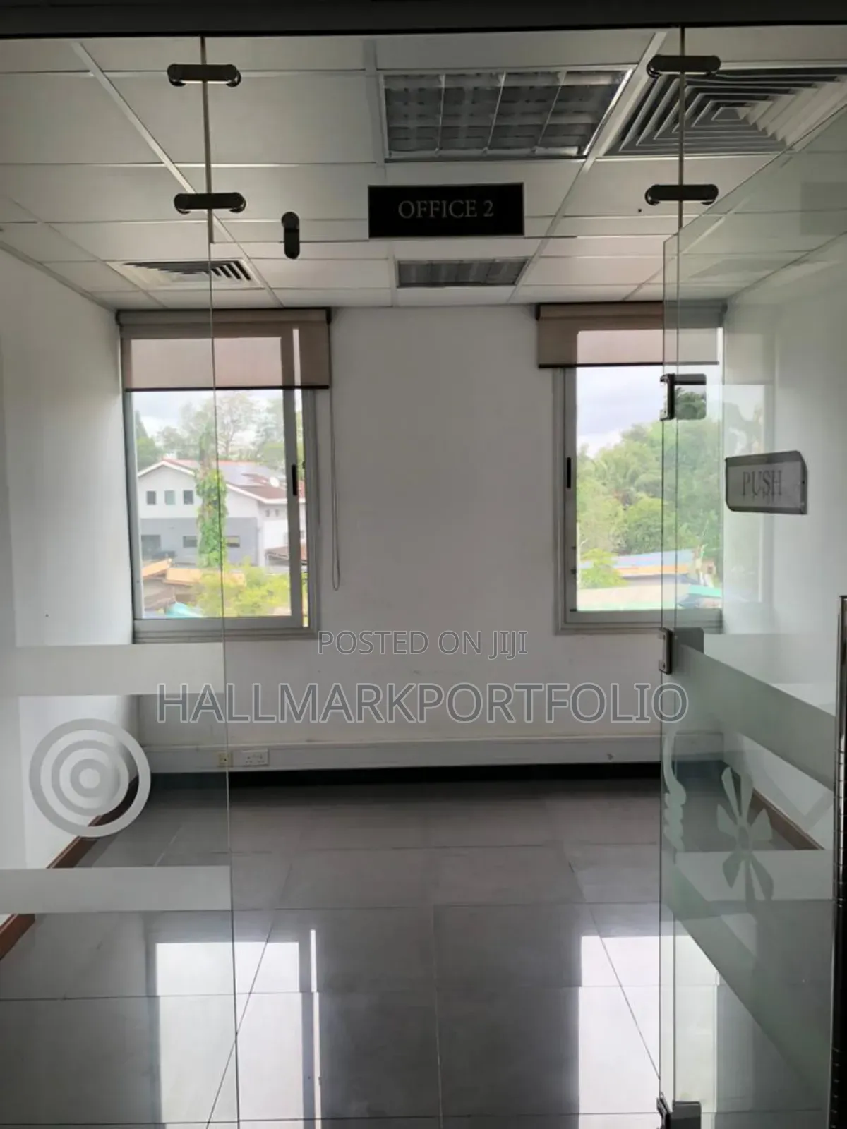 Office Space at Cantonment 200 Square Meters in Cantonments