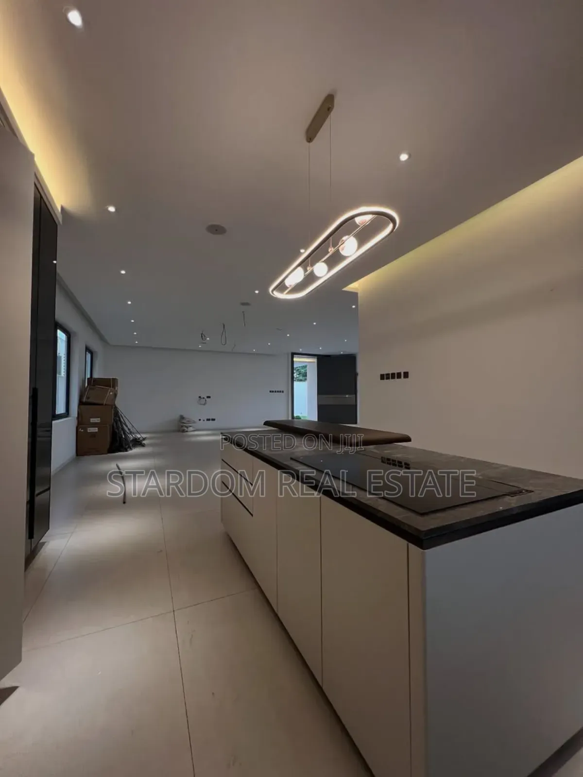 4bdrm Duplex in Cantonments for sale in Cantonments