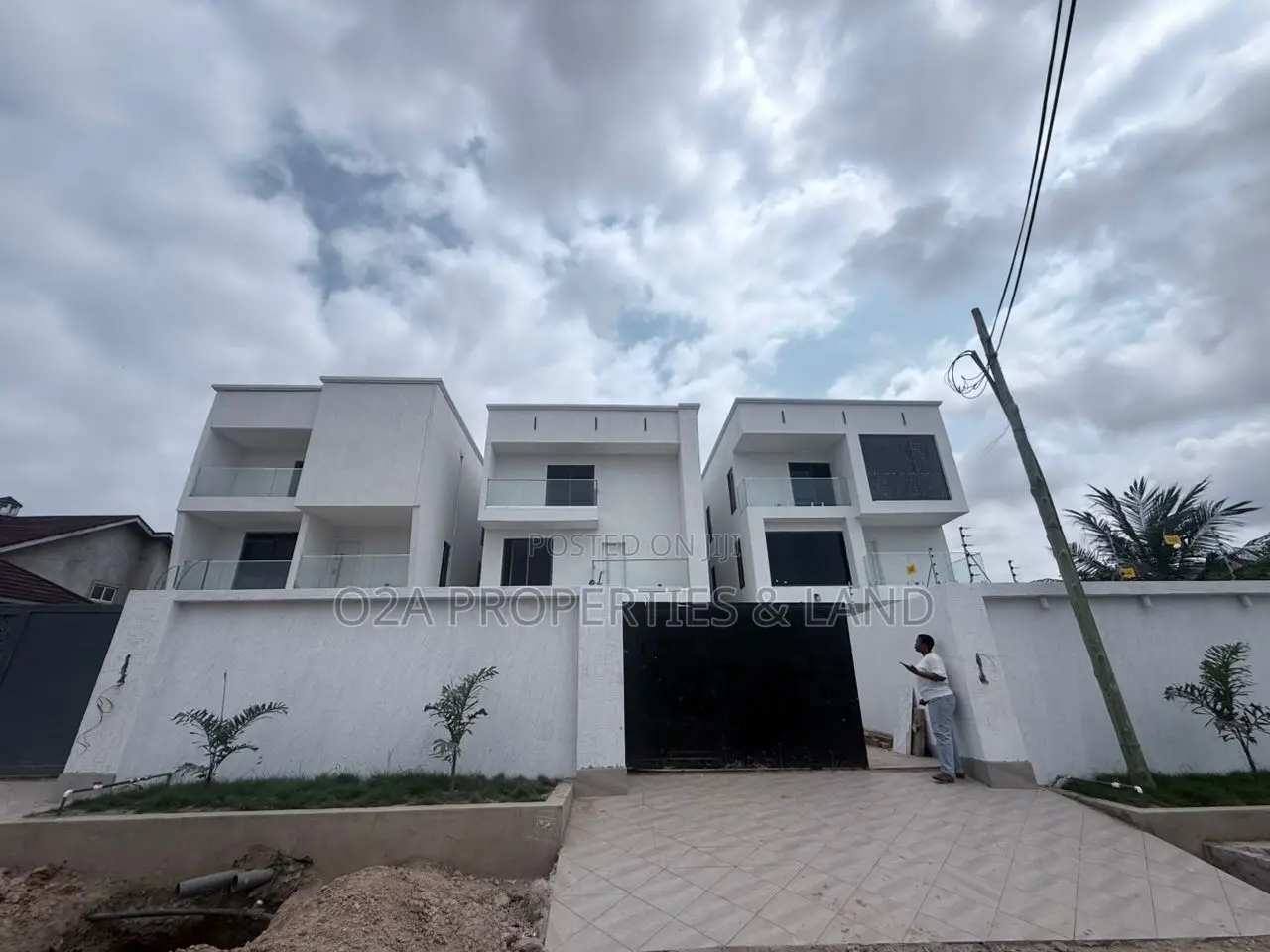 5bdrm House in East Legon, Ability for sale in Ability
