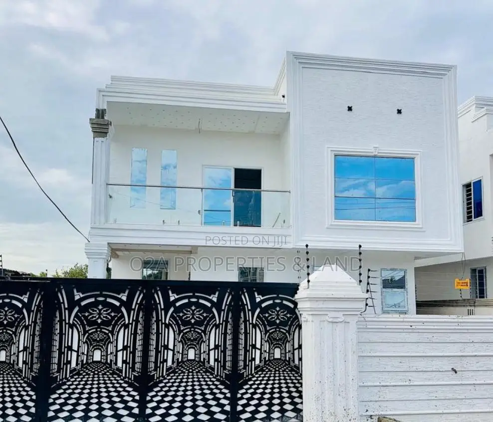 4bdrm House in Ashaley Botwe, Lake Side Estate for sale in Lake Side Estate