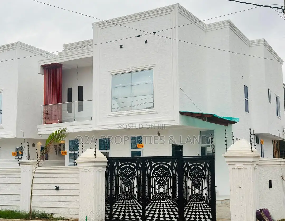 4bdrm House in Ashaley Botwe, Lake Side Estate for sale in Lake Side Estate