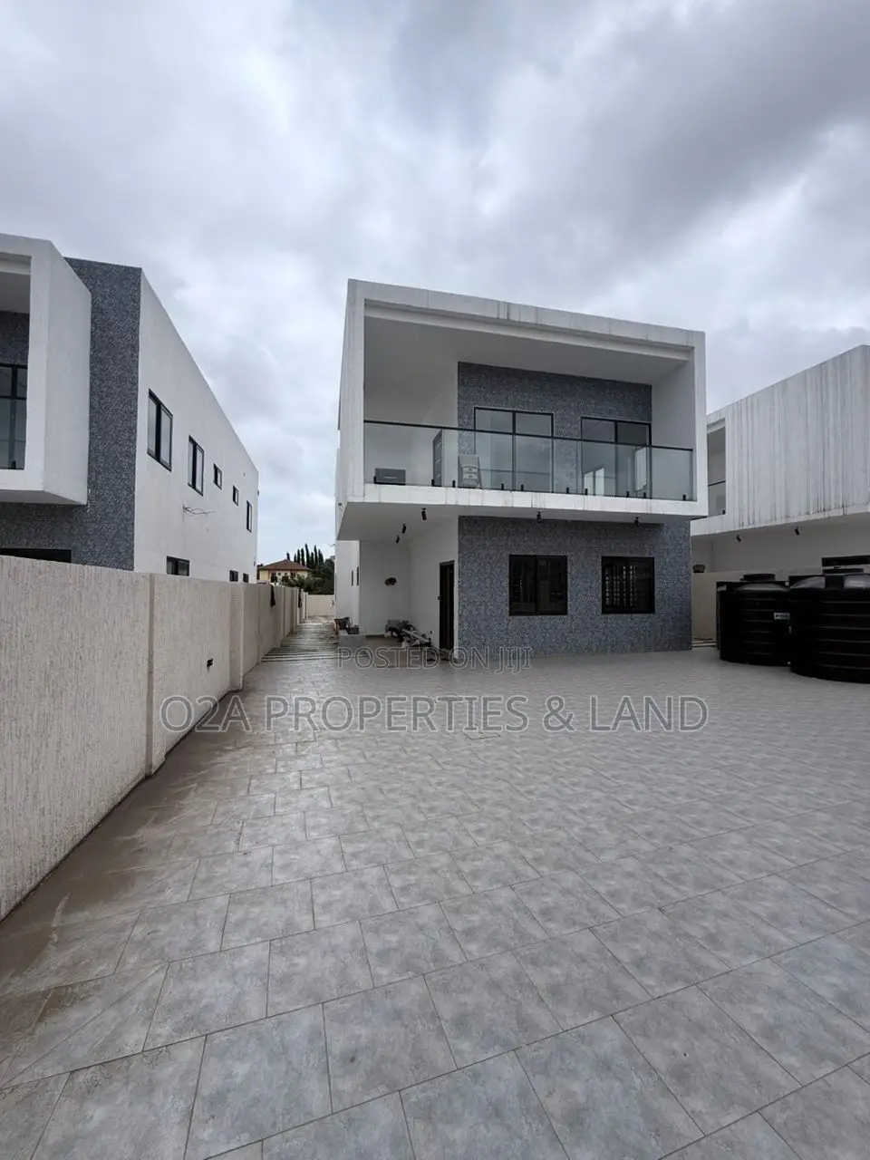 4bdrm House in East Legon, Otano for sale in Otano