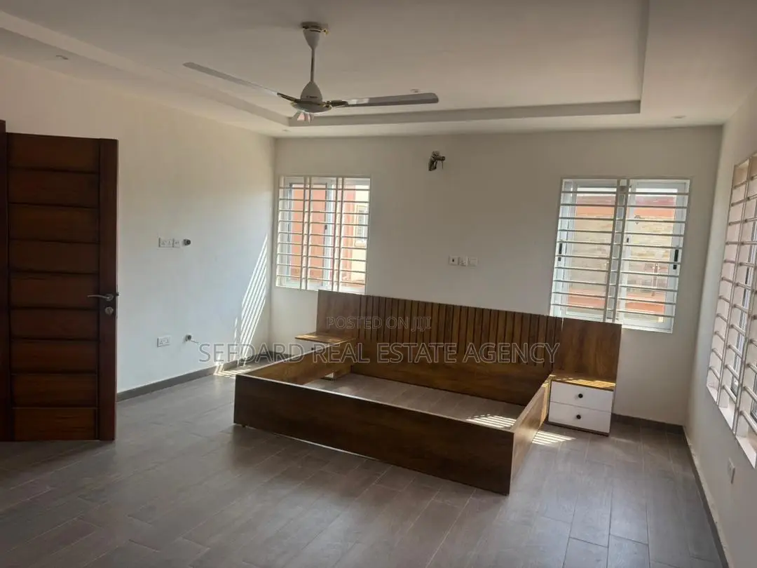 3bdrm Duplex in Mile 7 for rent in Mile 7