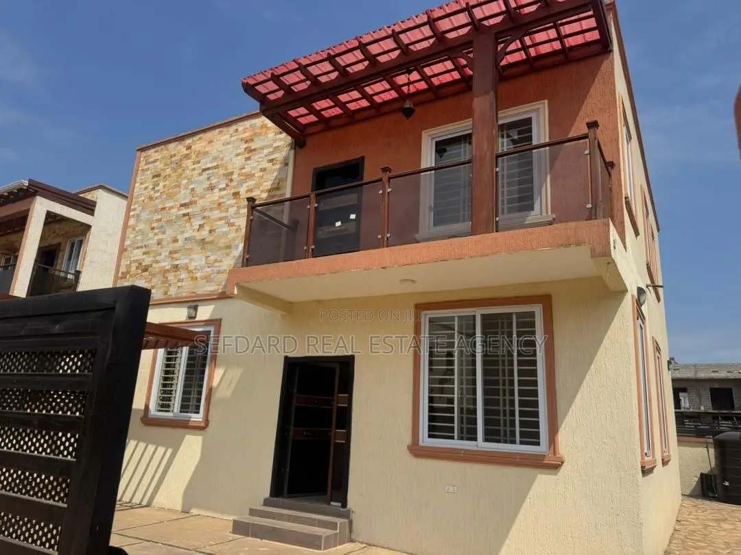3bdrm Duplex in Mile 7 for rent in Mile 7