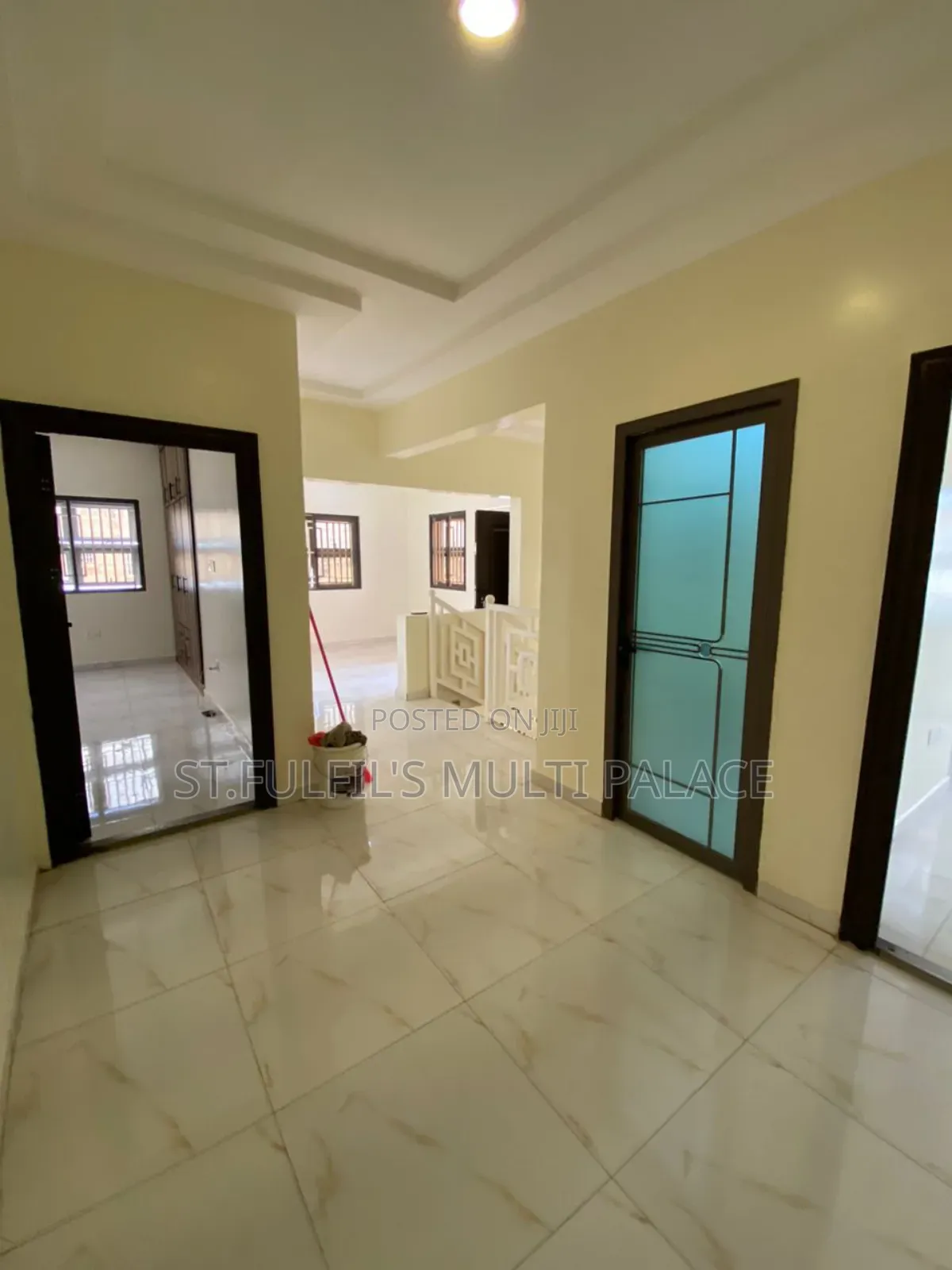3bdrm House in Deffizzy Mall, Adenta for rent in Adenta