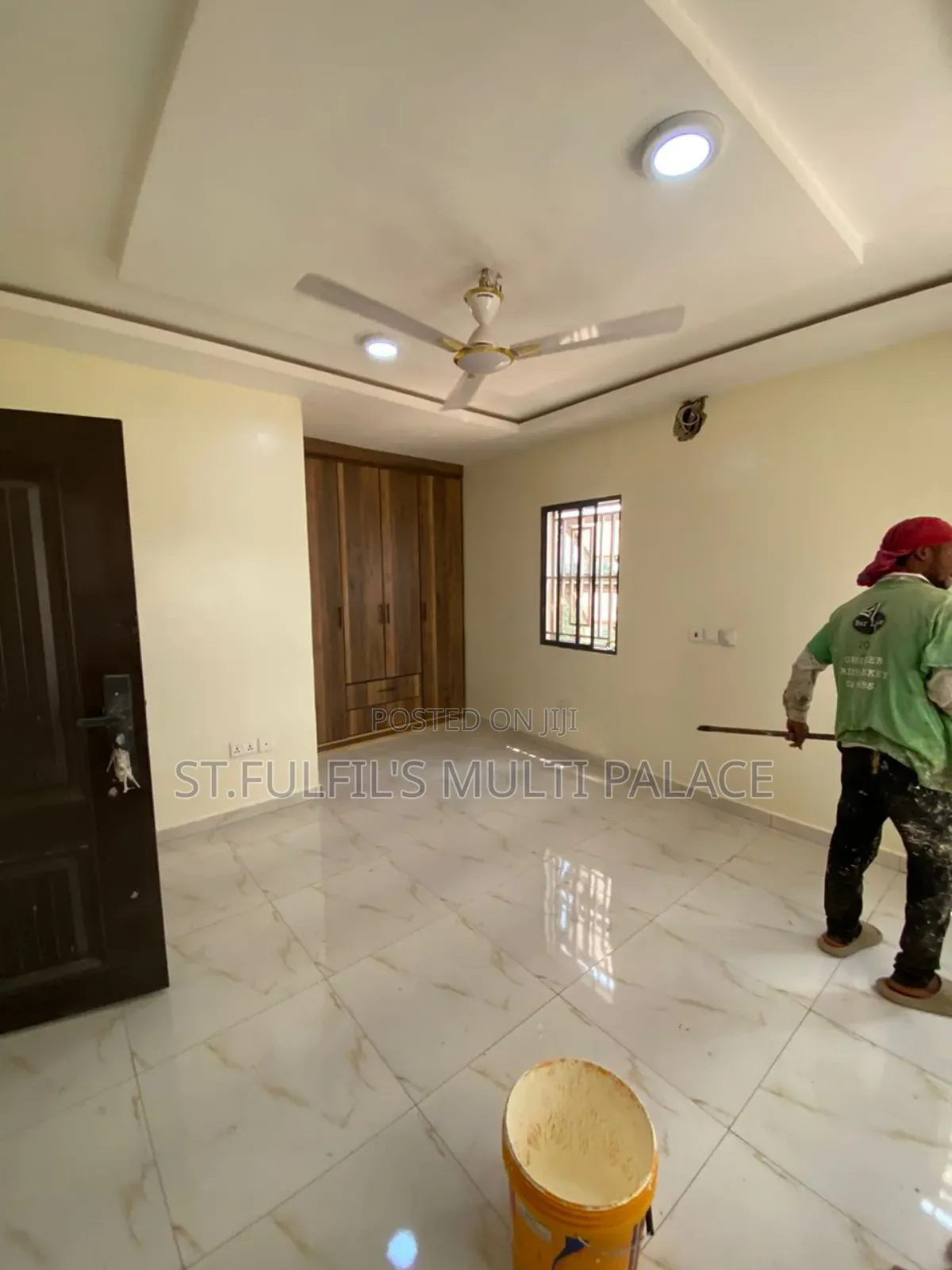 3bdrm House in Deffizzy Mall, Adenta for rent in Adenta
