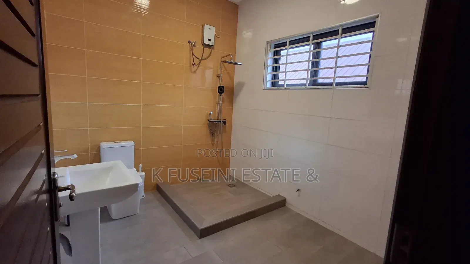 Furnished 7bdrm Mansion in K Fuseini Estate, Kumasi Metropolitan in Kumasi Metropolitan