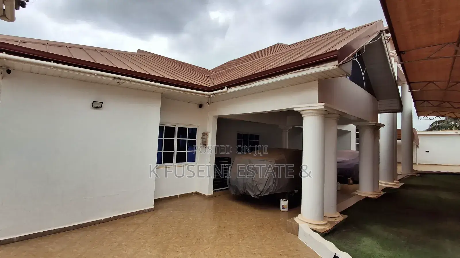 12bdrm House in K Fuseini Estate, Kumasi Metropolitan for sale in Kumasi Metropolitan