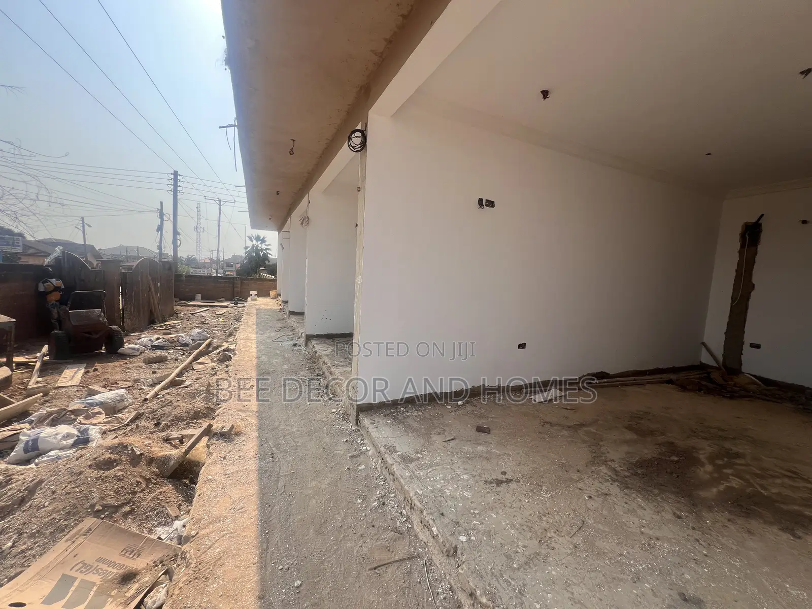 Prime Road Side Shop for Rent in North Legon