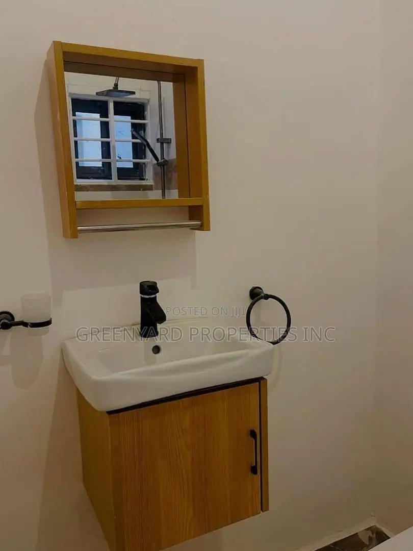 4bdrm House in East Legon for sale in East Legon