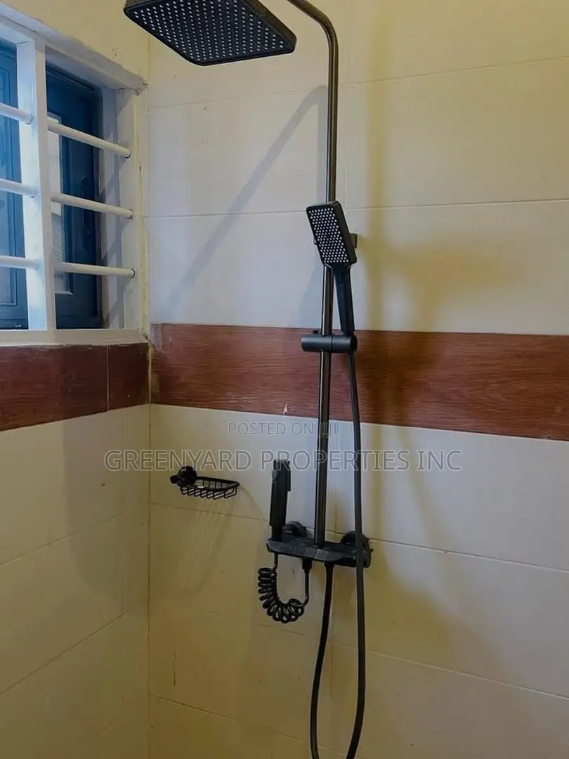 4bdrm House in East Legon for sale in East Legon