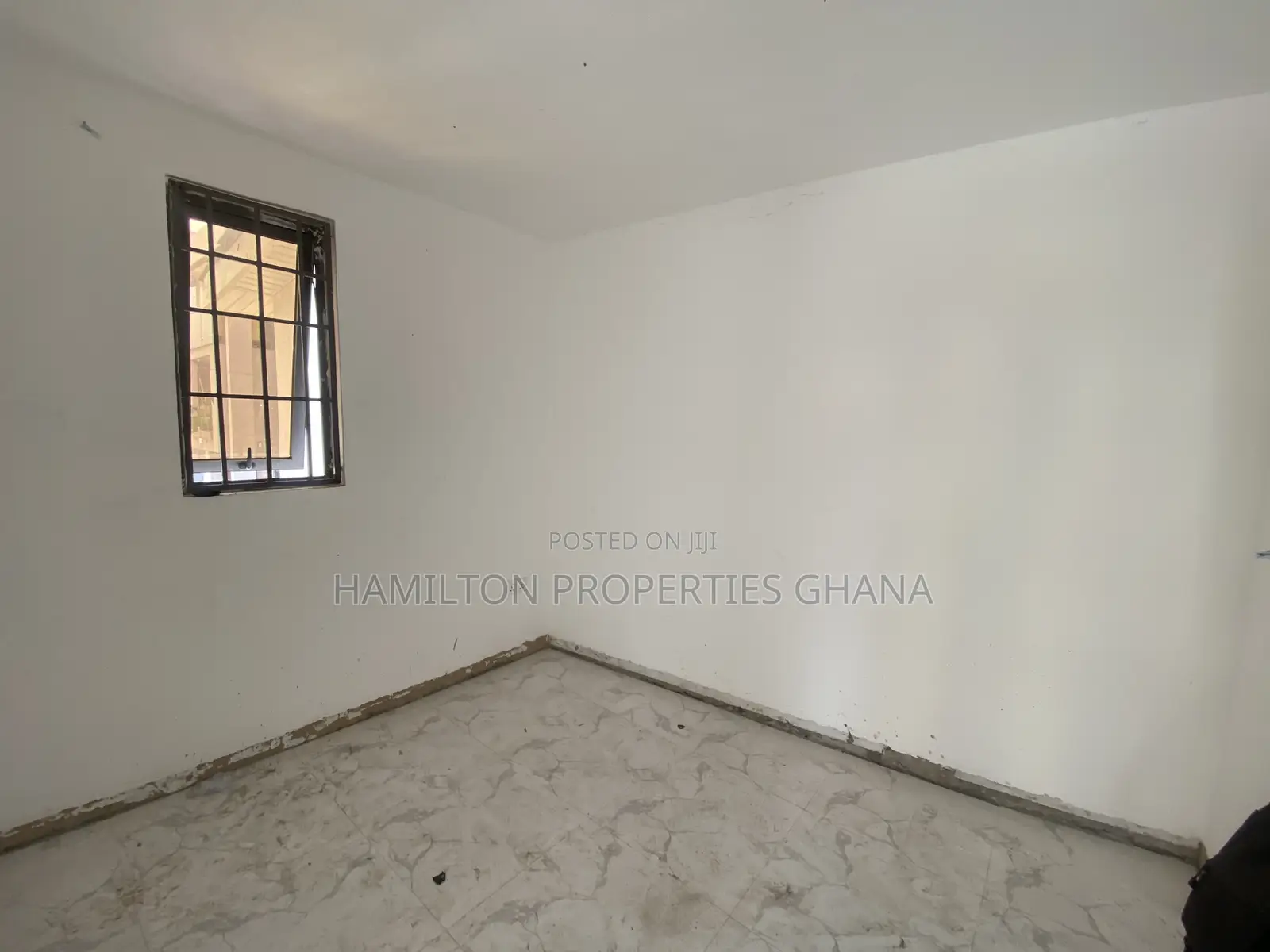 Office Unit With Washroom in Main East Legon in East Legon