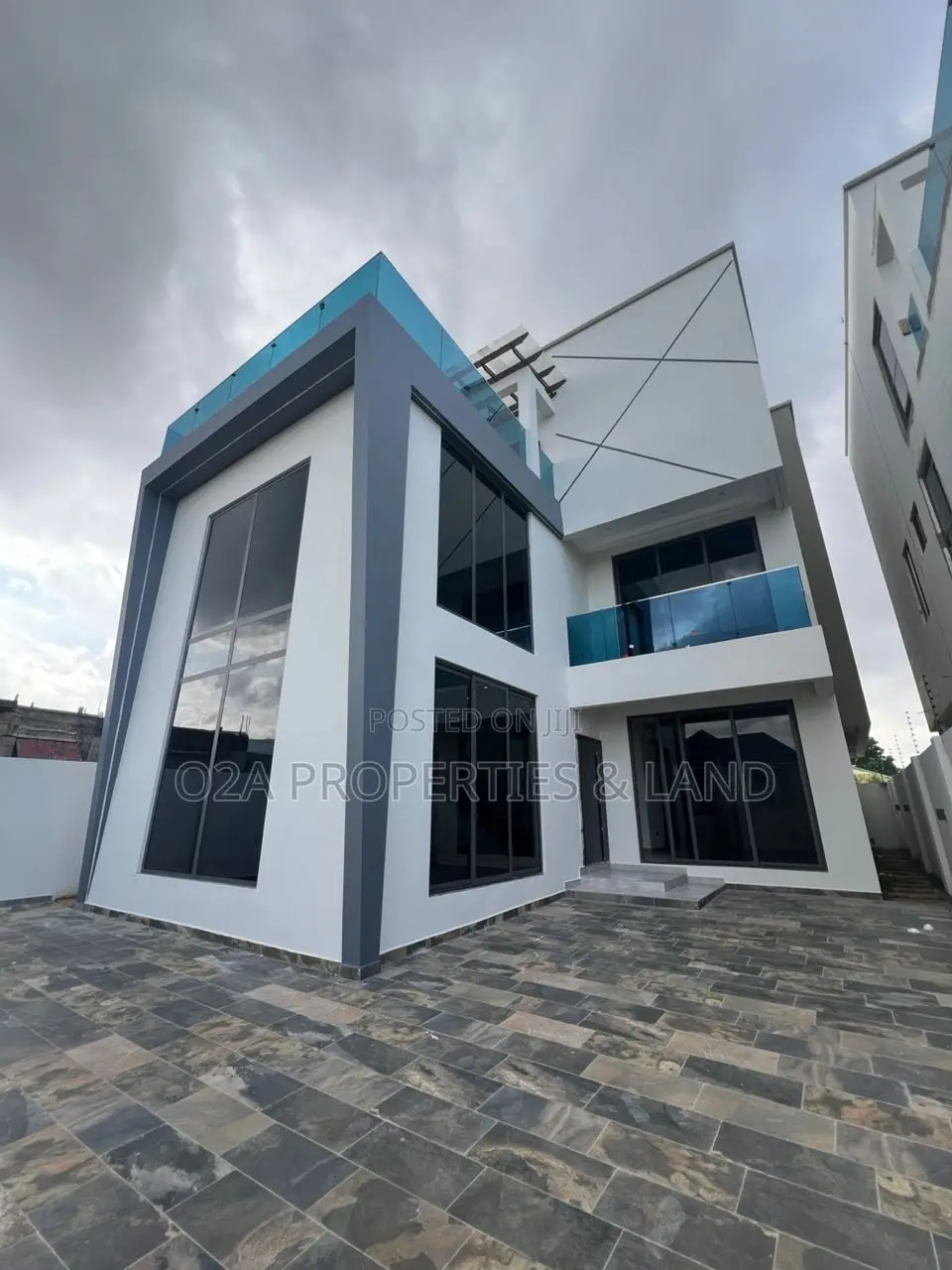 4bdrm House in East Legon, Bawaleshie for sale in Bawaleshie