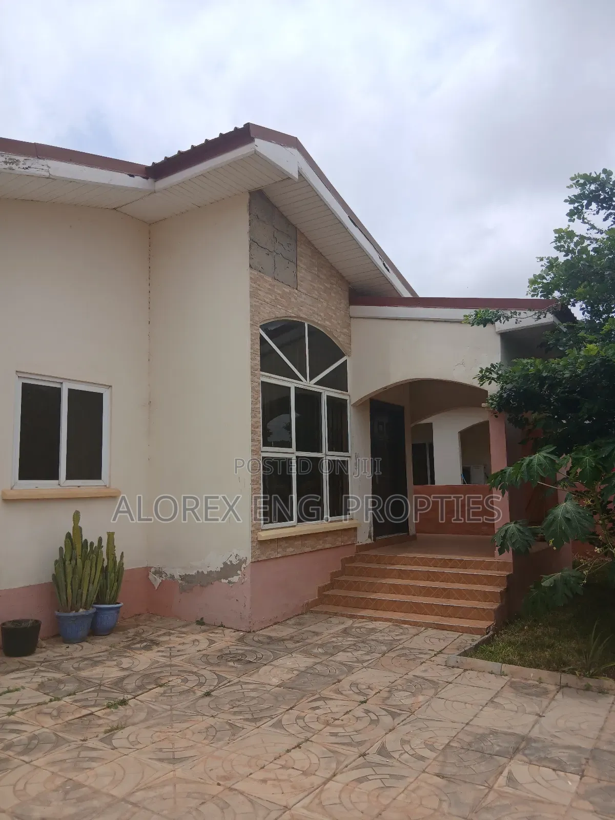 3bdrm Maisonette in Oyarifa for rent in Oyarifa
