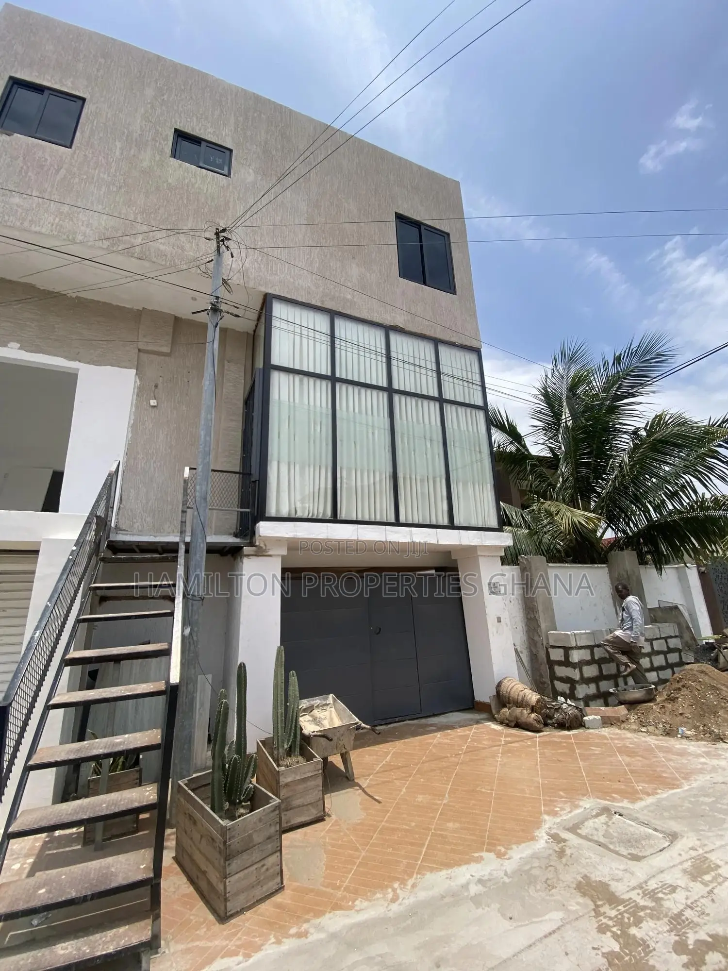 Office Unit With Washroom in Main East Legon in East Legon