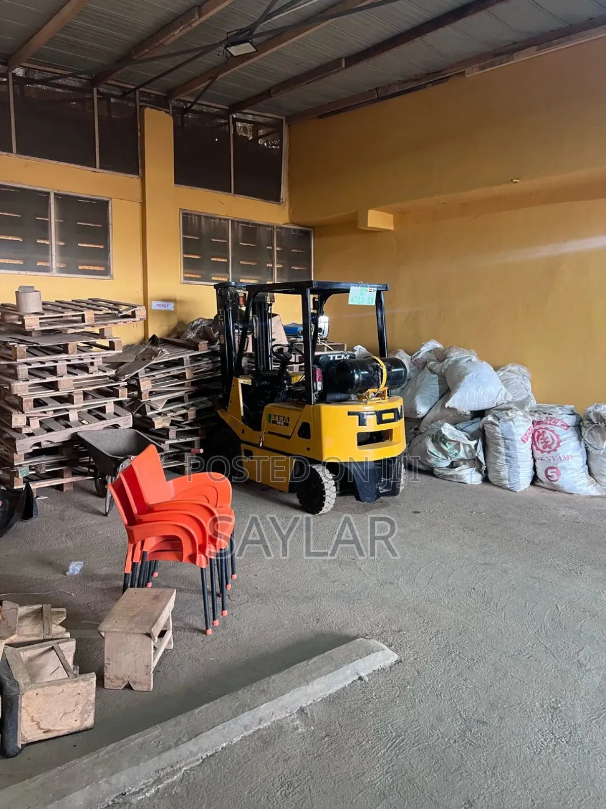 Warehouse's for Sale Rent Comm12, Spintex and Industrial Zone in Tema Metropolitan