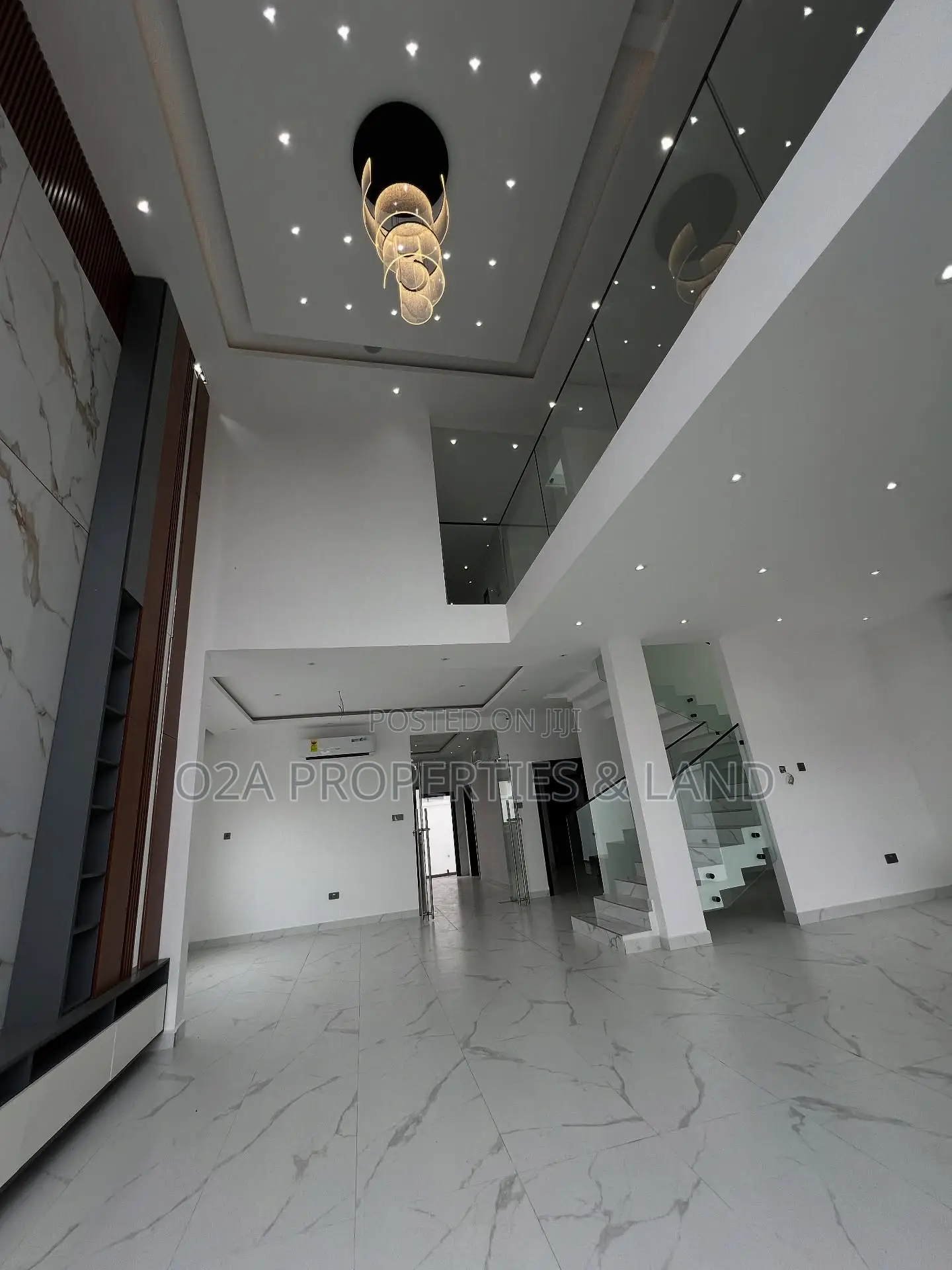 4bdrm House in Ashaley Botwe, Lake Side Estate for sale in Lake Side Estate