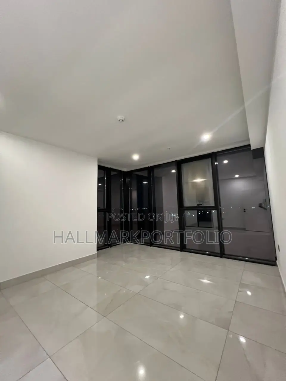 4bdrm Penthouse in Airport Residential Area for rent in Airport Residential Area