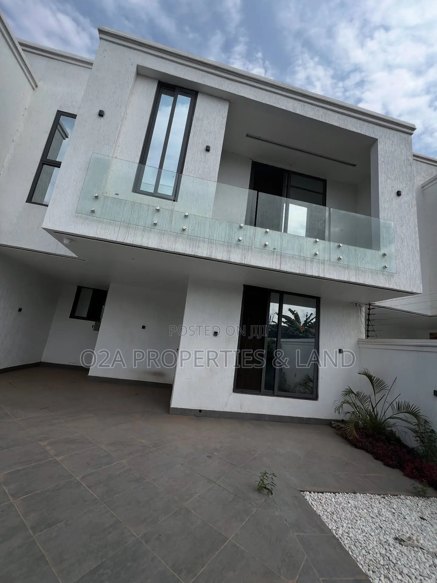 3bdrm House in Oyarifa, Ghana Flag for rent in Ghana Flag