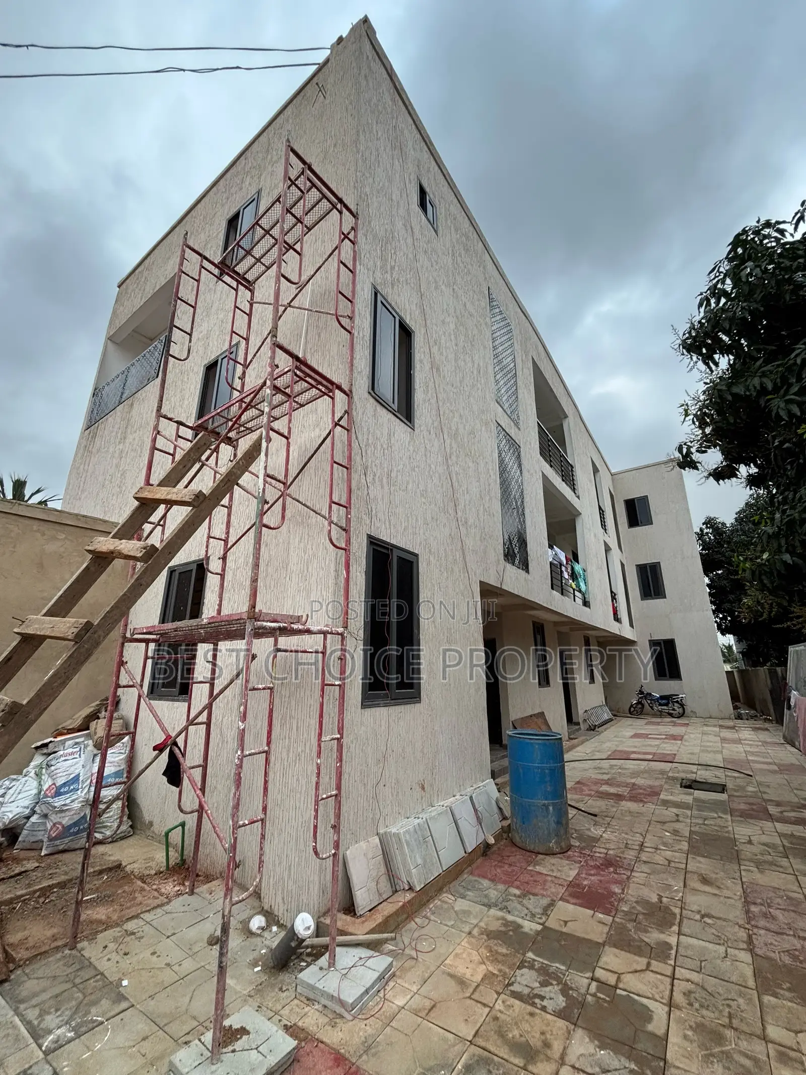 Ex Chamber and Hall Sc Lakeside Community One in Lake Side Estate
