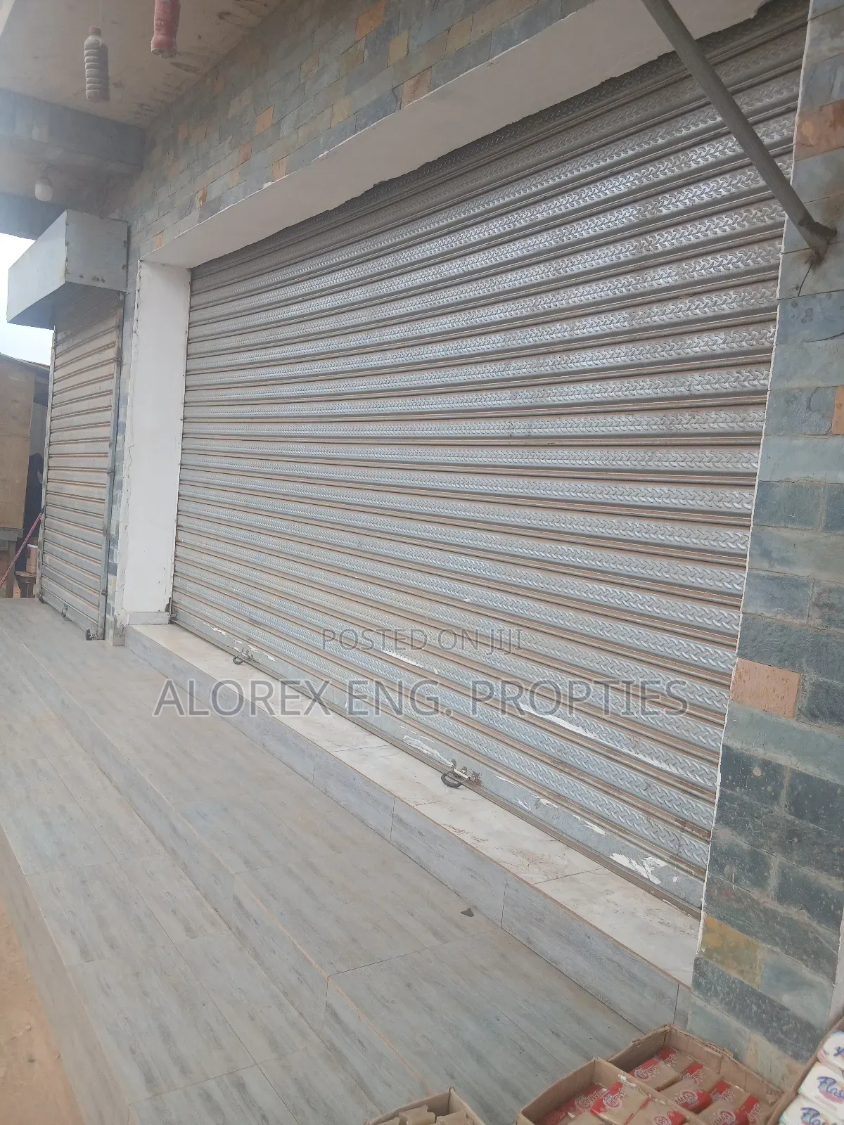 Shop for Rent at Teiman in Oyarifa