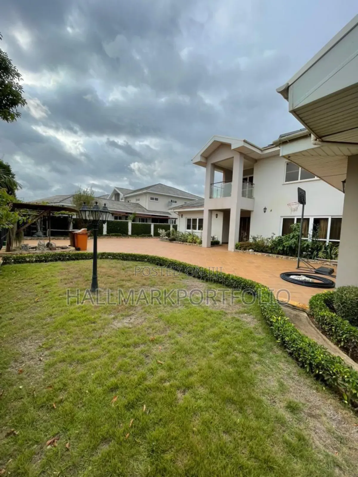 5bdrm Mansion in Chain Homes, Accra Metropolitan for rent in Accra Metropolitan