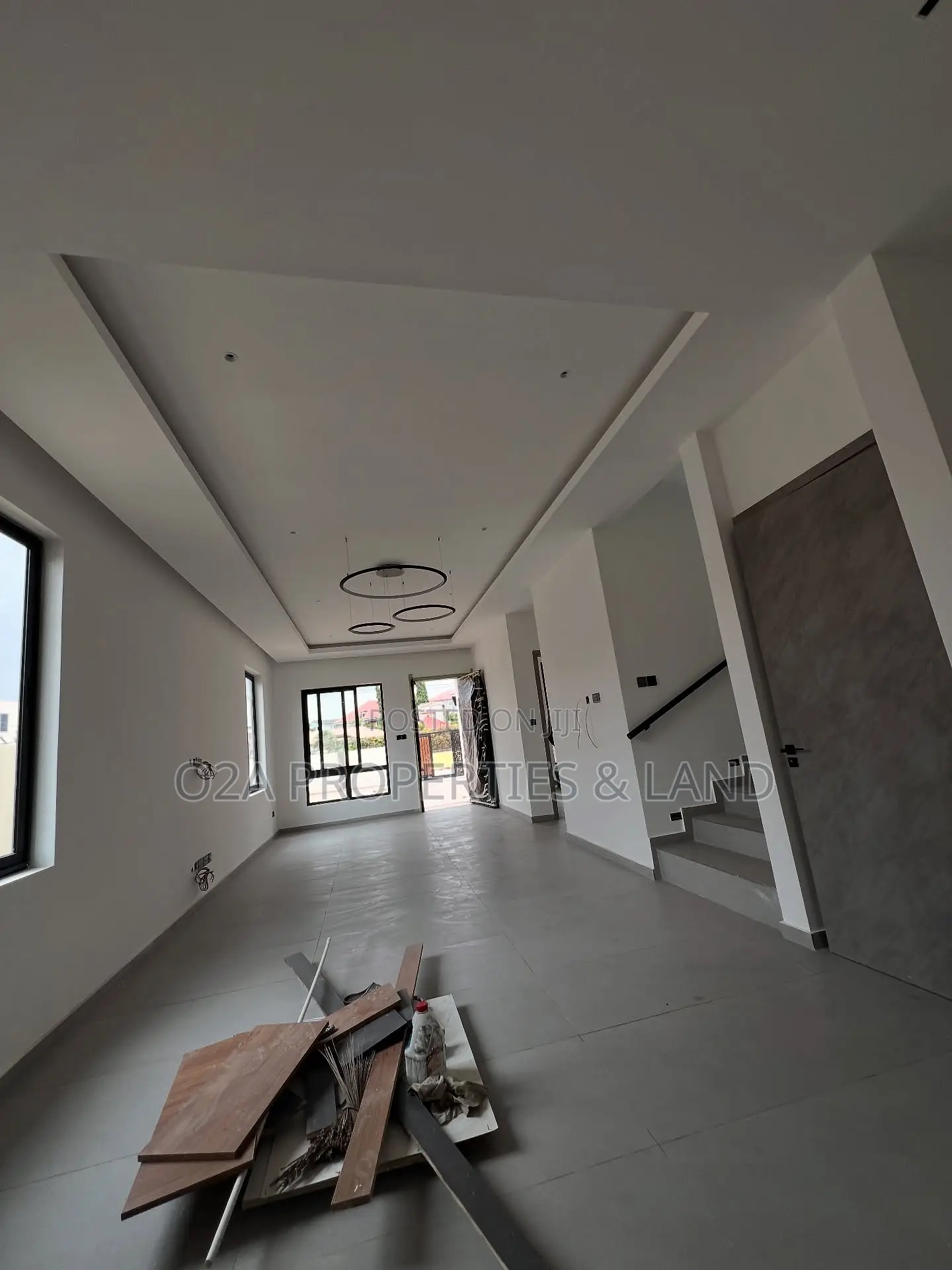 5bdrm House in Adenta, Barrier for sale in Barrier