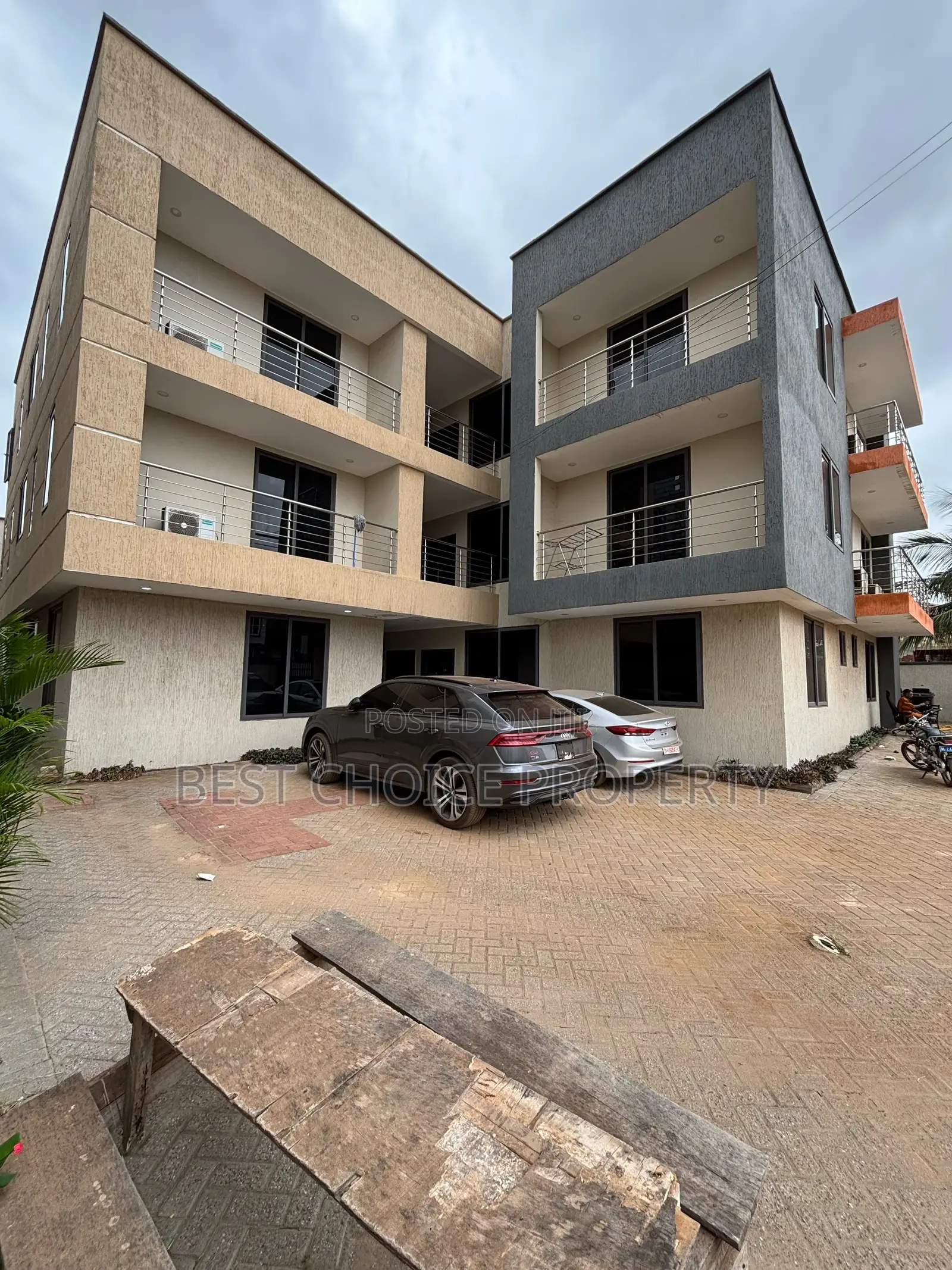 Ex Two Bedroom Apartment for Rent at Lakeside Estate in Lake Side Estate