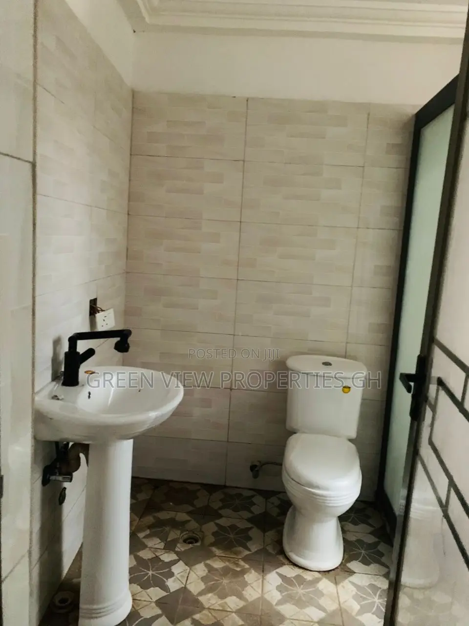 2bdrm Apartment in West Hills Mall Area for rent in West Hills Mall Area