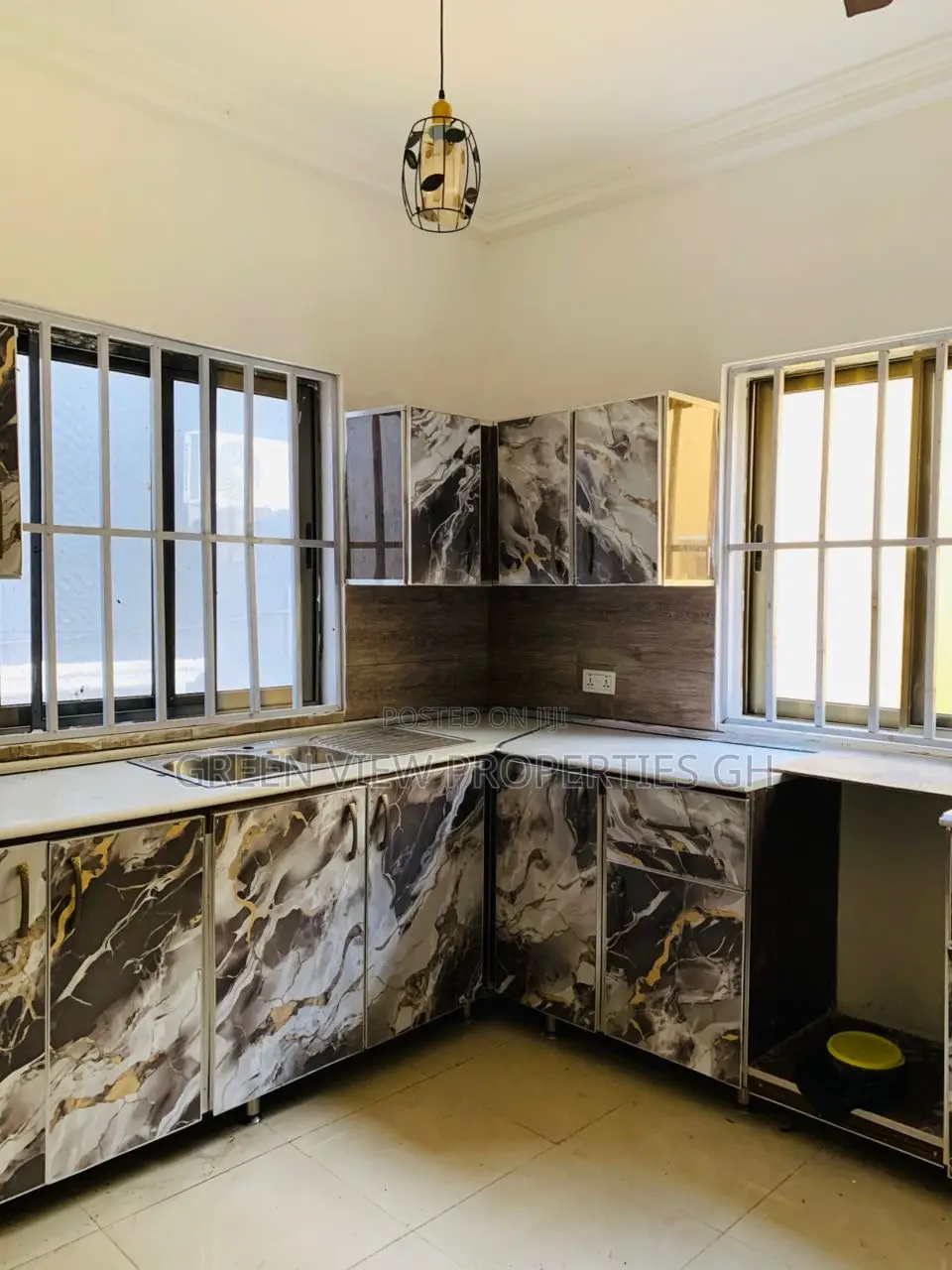 2bdrm Apartment in West Hills Mall Area for rent in West Hills Mall Area