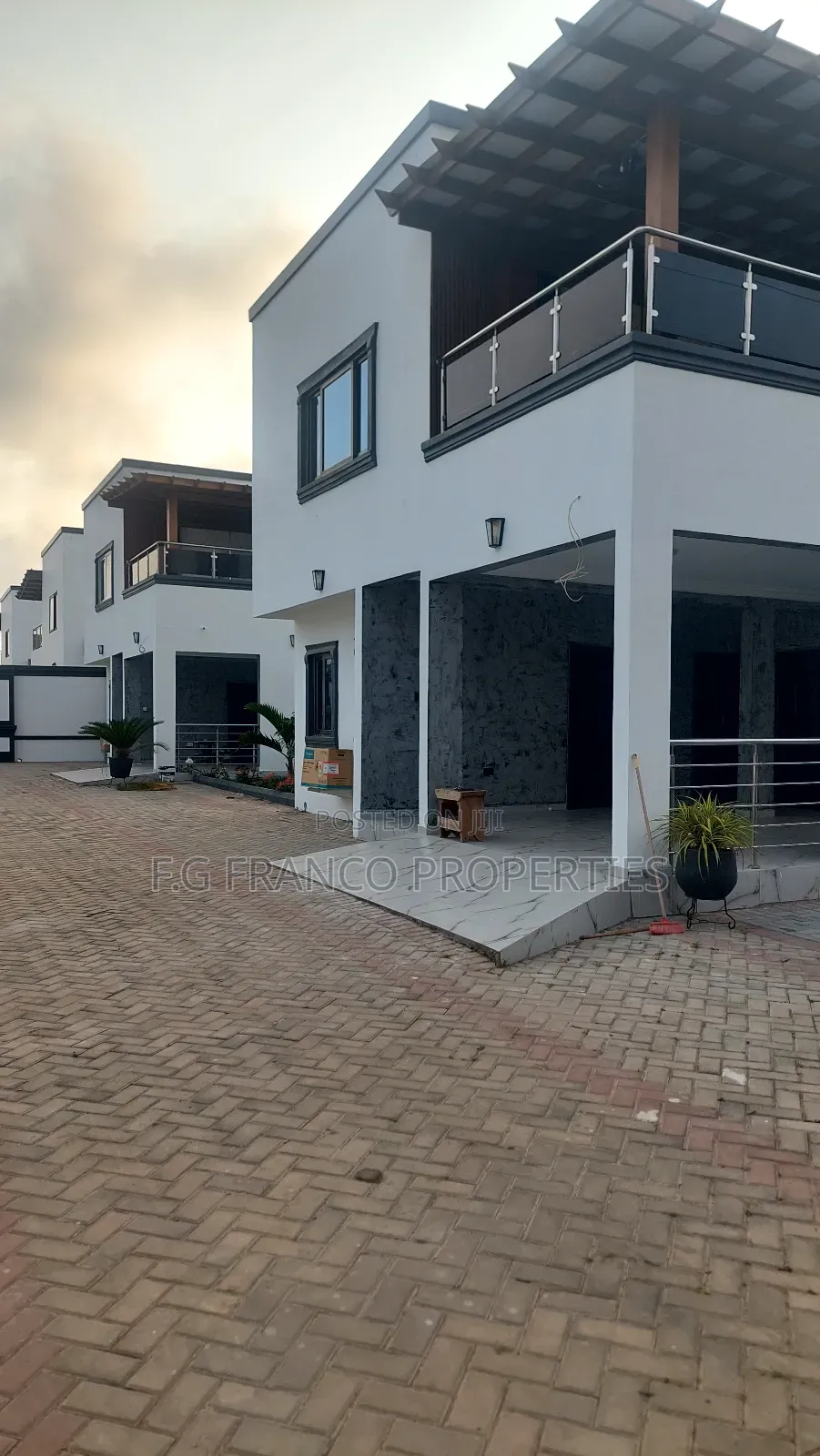 3bdrm Apartment in Kg Franco Properties, Airport Residential Area in Airport Residential Area