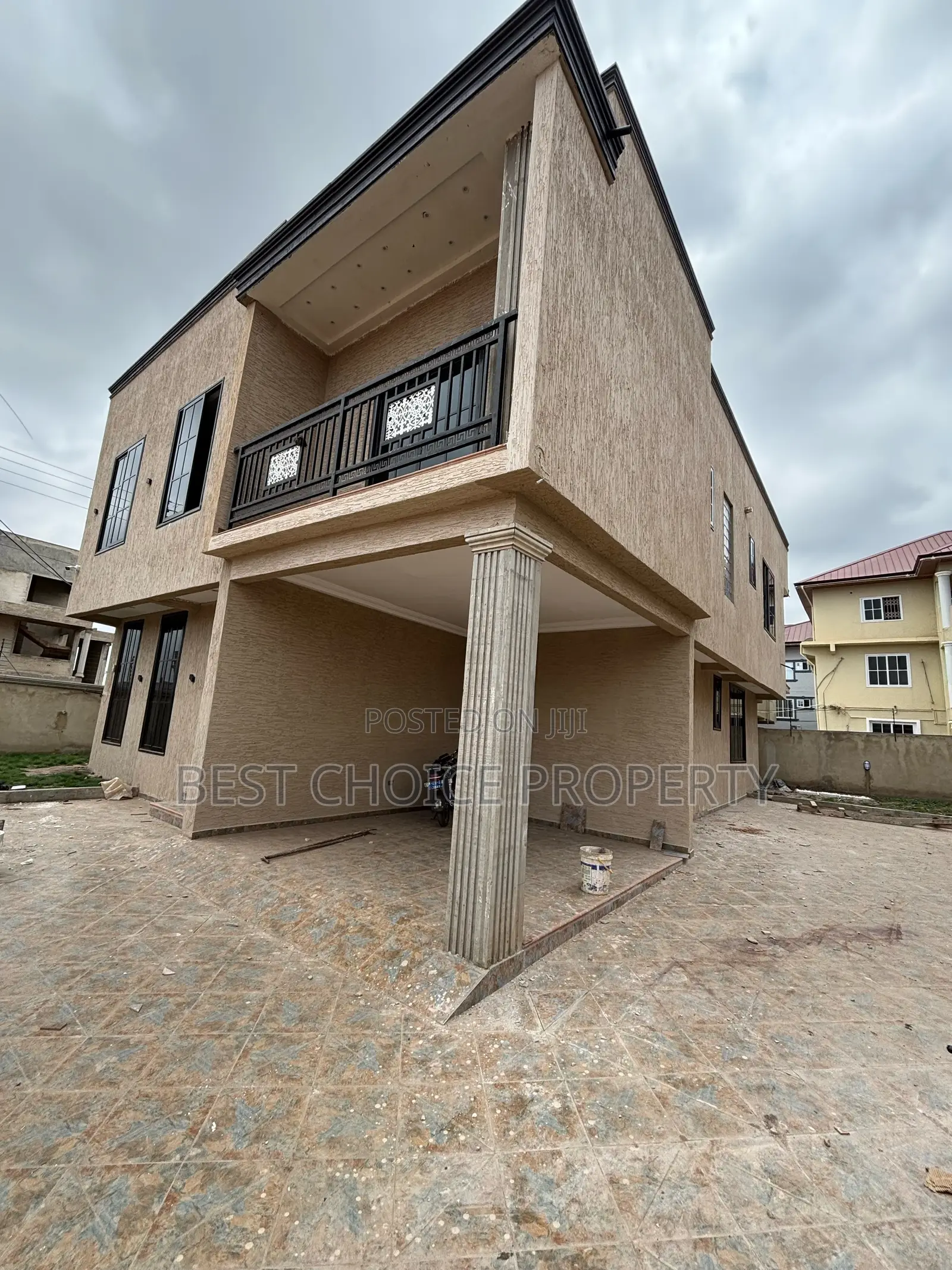 Ex 4 Bedroom House for Sale at Adenta Amrahia in Amrahia